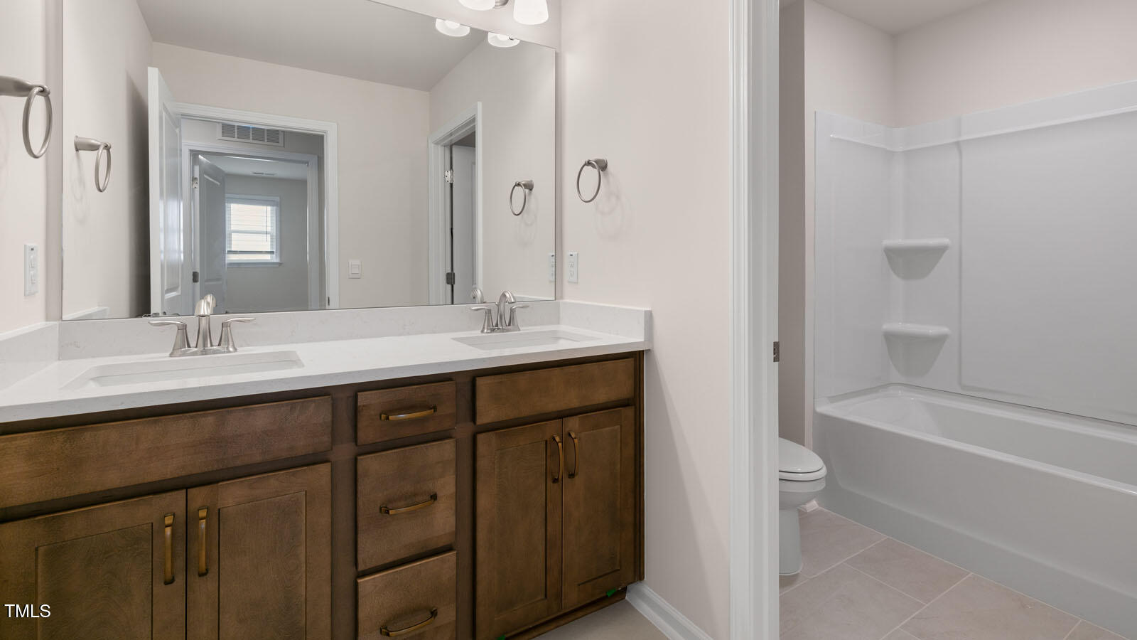 55 Pink Iris Court Property Photo 23