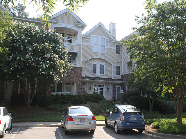 108-201 Northbrook Drive Property Photo 2