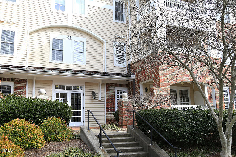 108-201 Northbrook Drive Property Photo 3