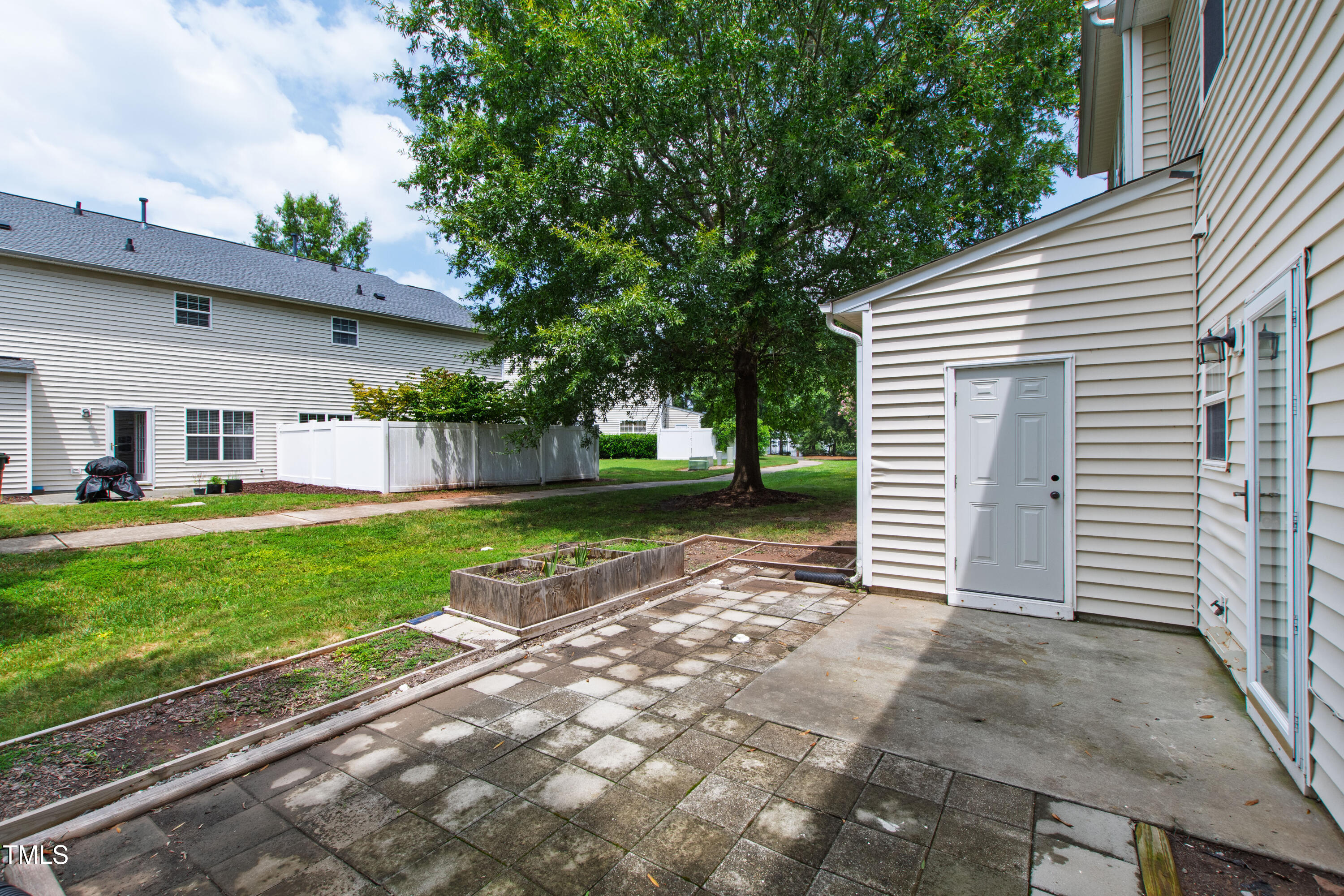 1 Chownings Street Property Photo 43