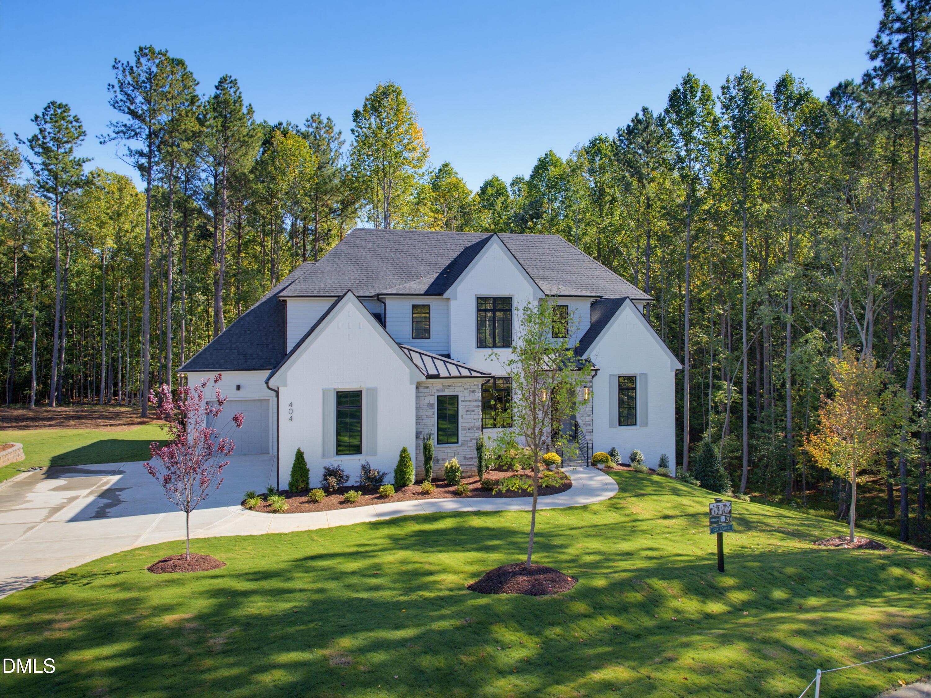 404 Shinleaf Pond Trail Property Photo 2