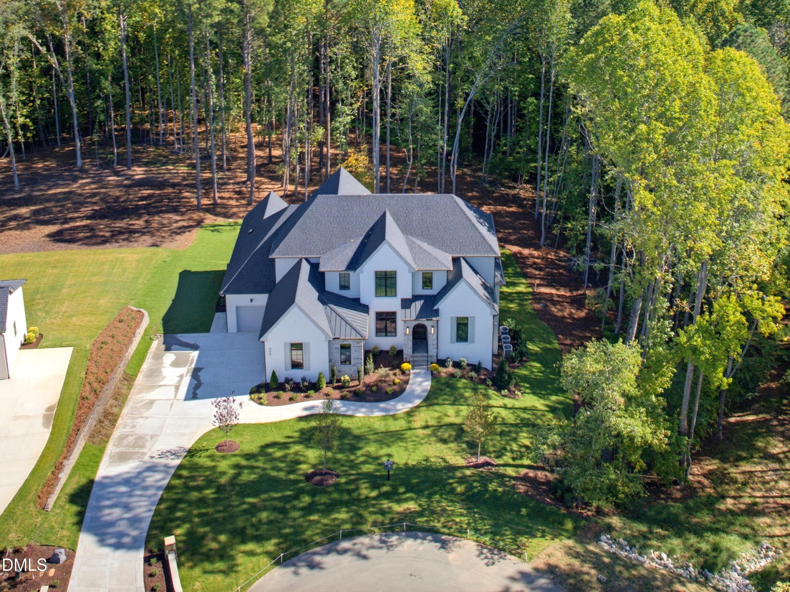 404 Shinleaf Pond Trail Property Photo 3