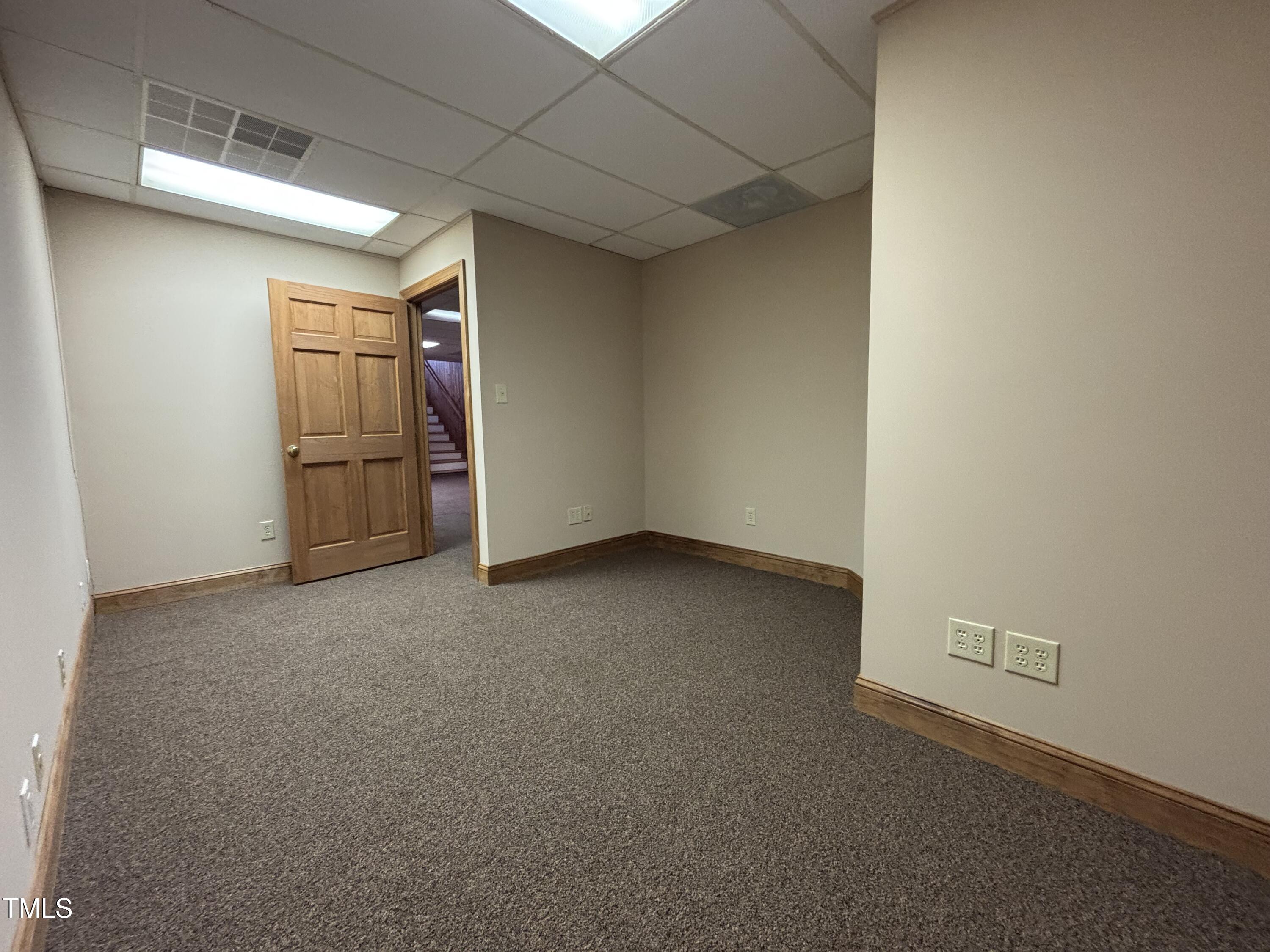 111 N Garnett Street Property Photo 8