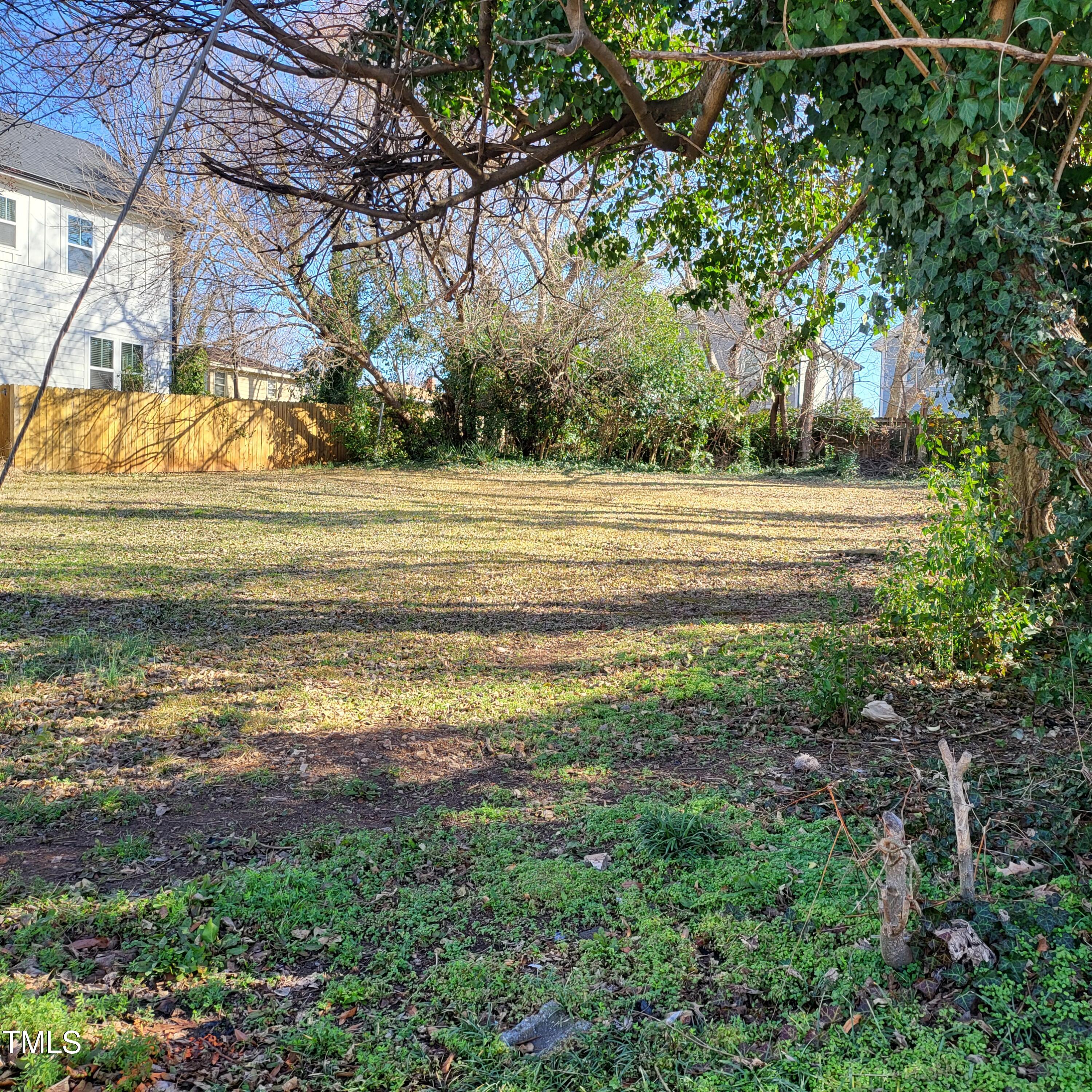 6 Hill Street Property Photo 3