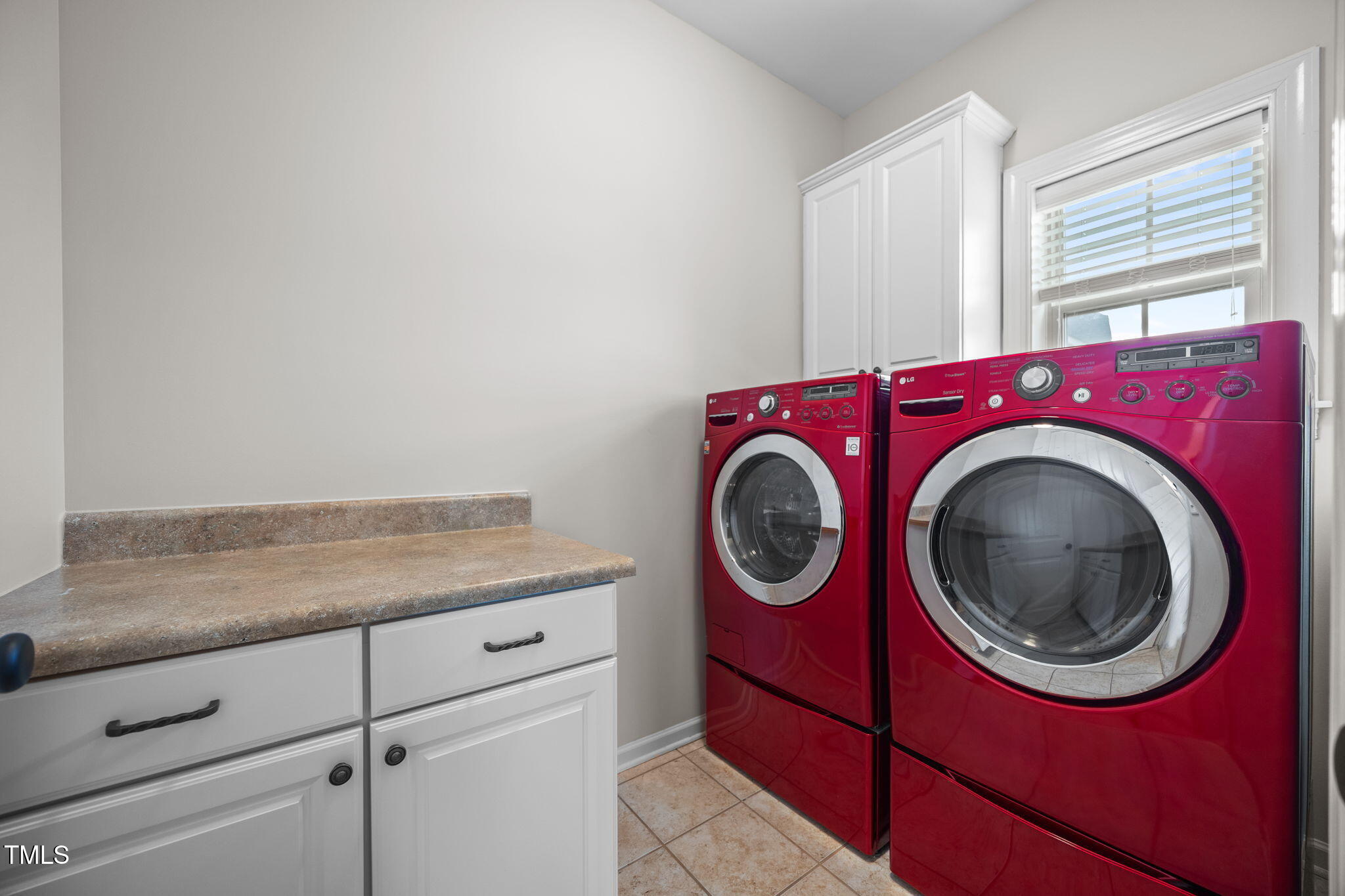 1260 Falkirk Drive Property Photo 24