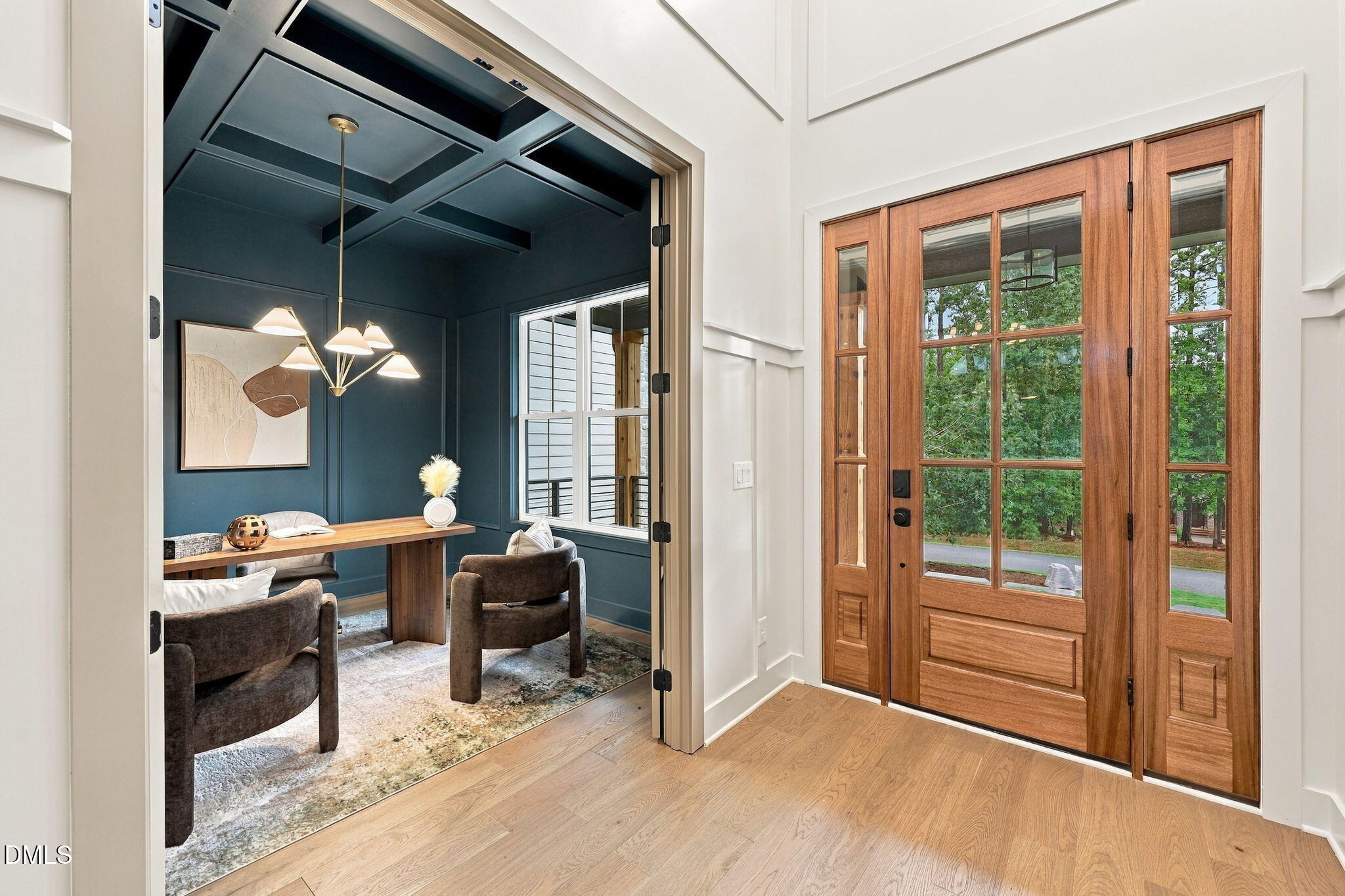 1121 Dovefield Lane Property Photo 4