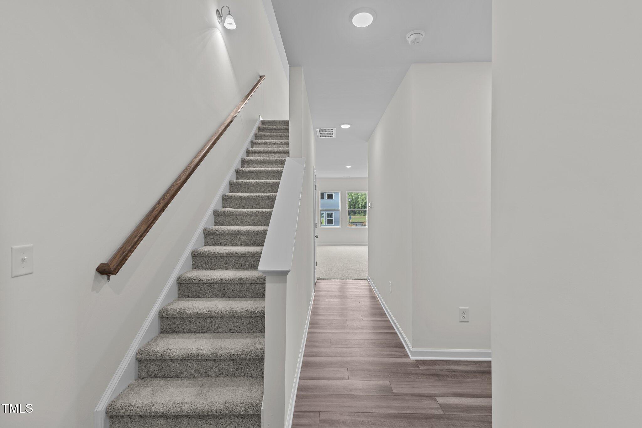 284 Babbling Brook Drive Property Photo 4
