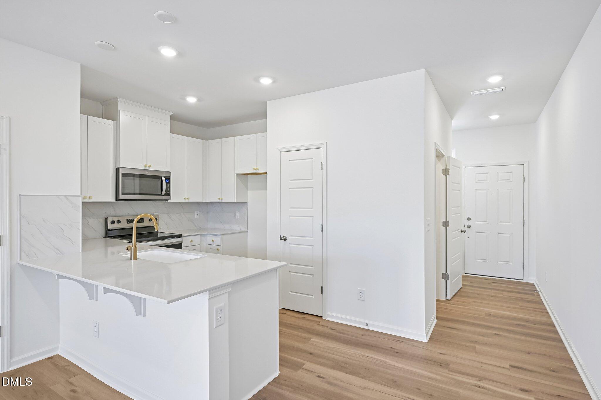 2018 Oakdale Drive Property Photo 13