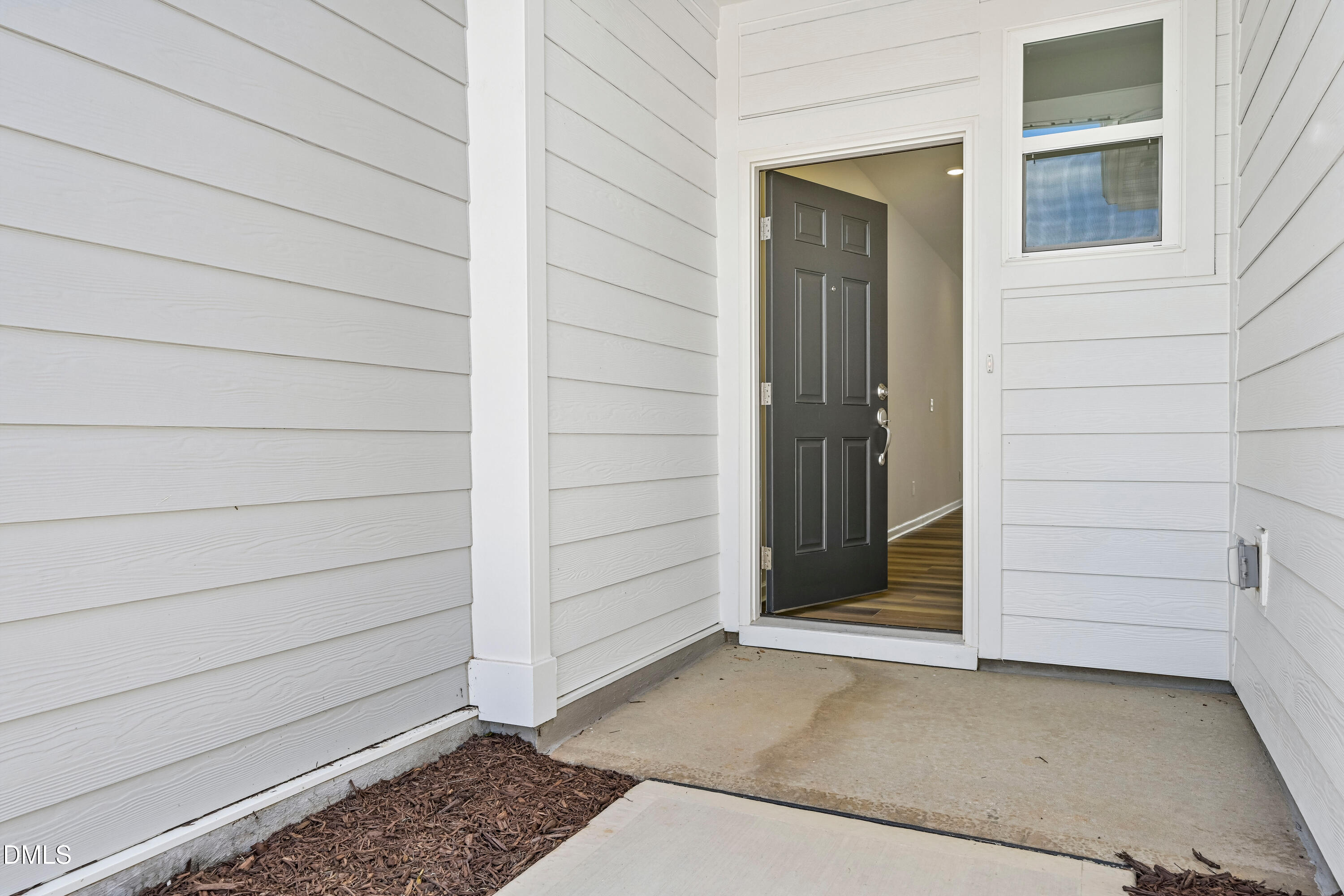2020 Oakdale Drive Property Photo 2