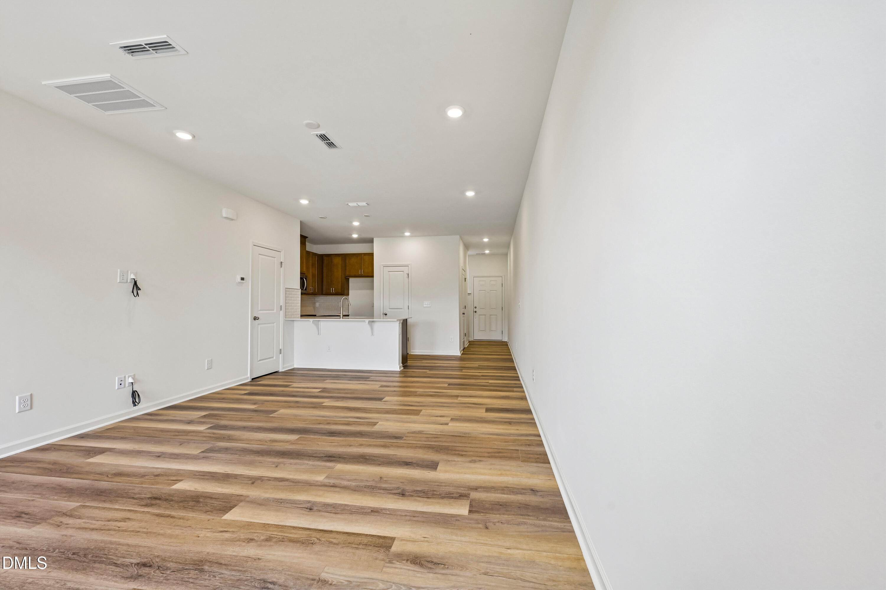 2020 Oakdale Drive Property Photo 4