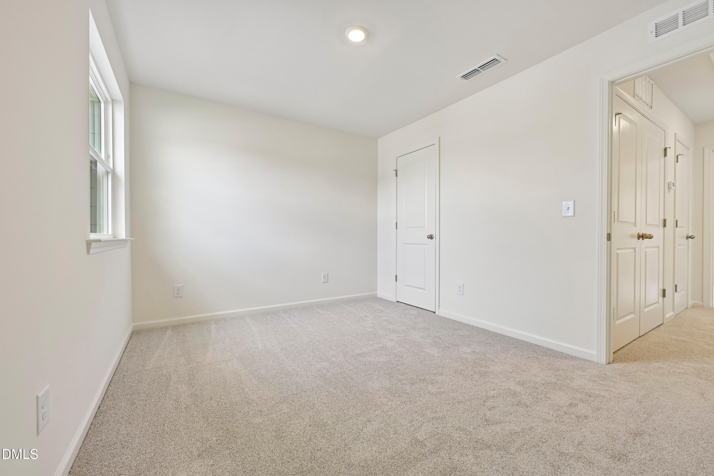 2020 Oakdale Drive Property Photo 11