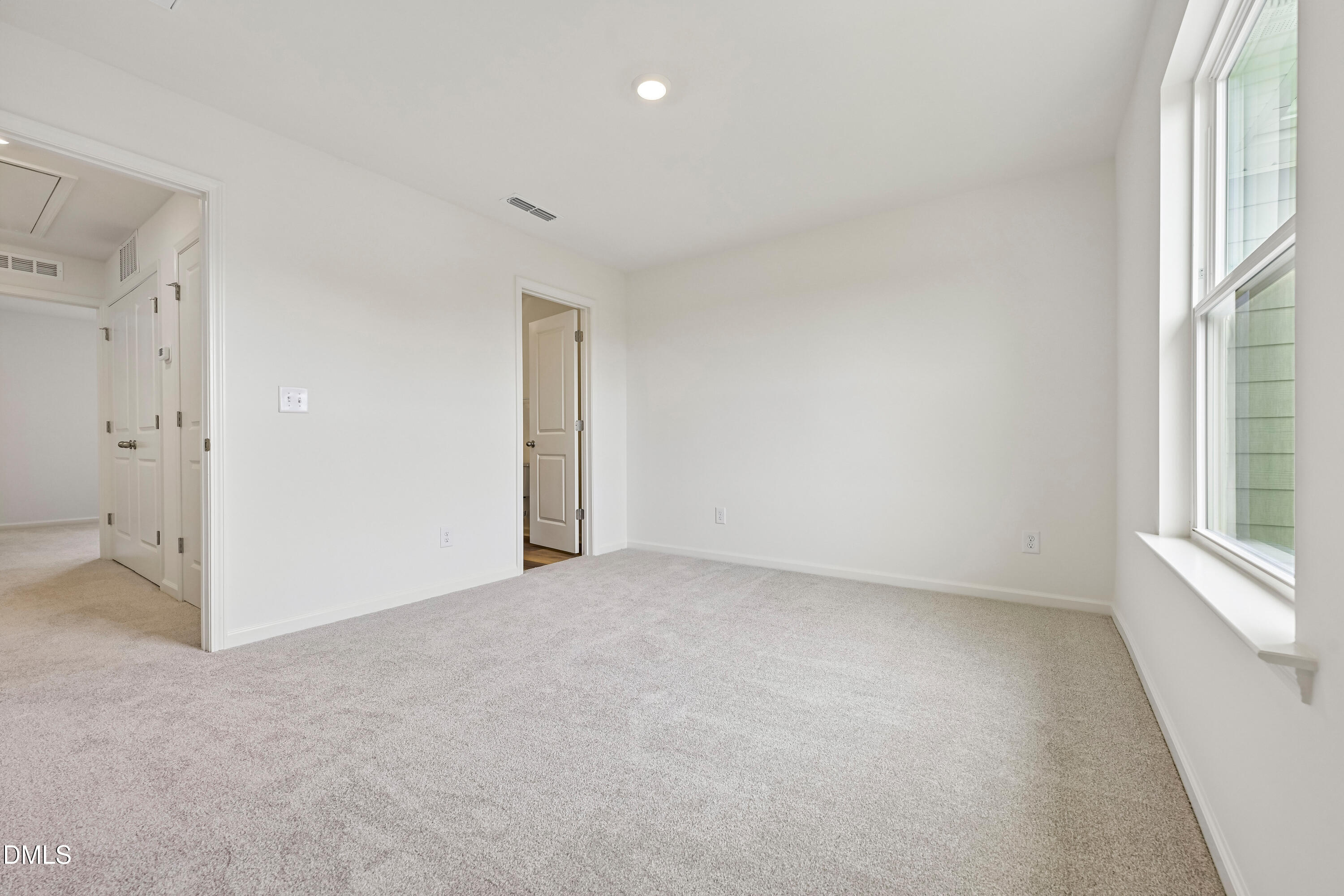 2020 Oakdale Drive Property Photo 17