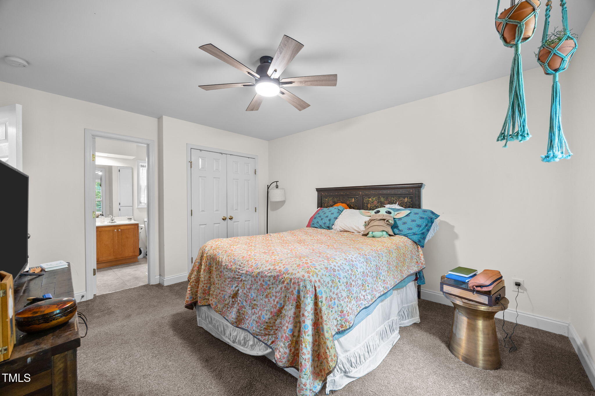 3902 Chucks Court Property Photo 12