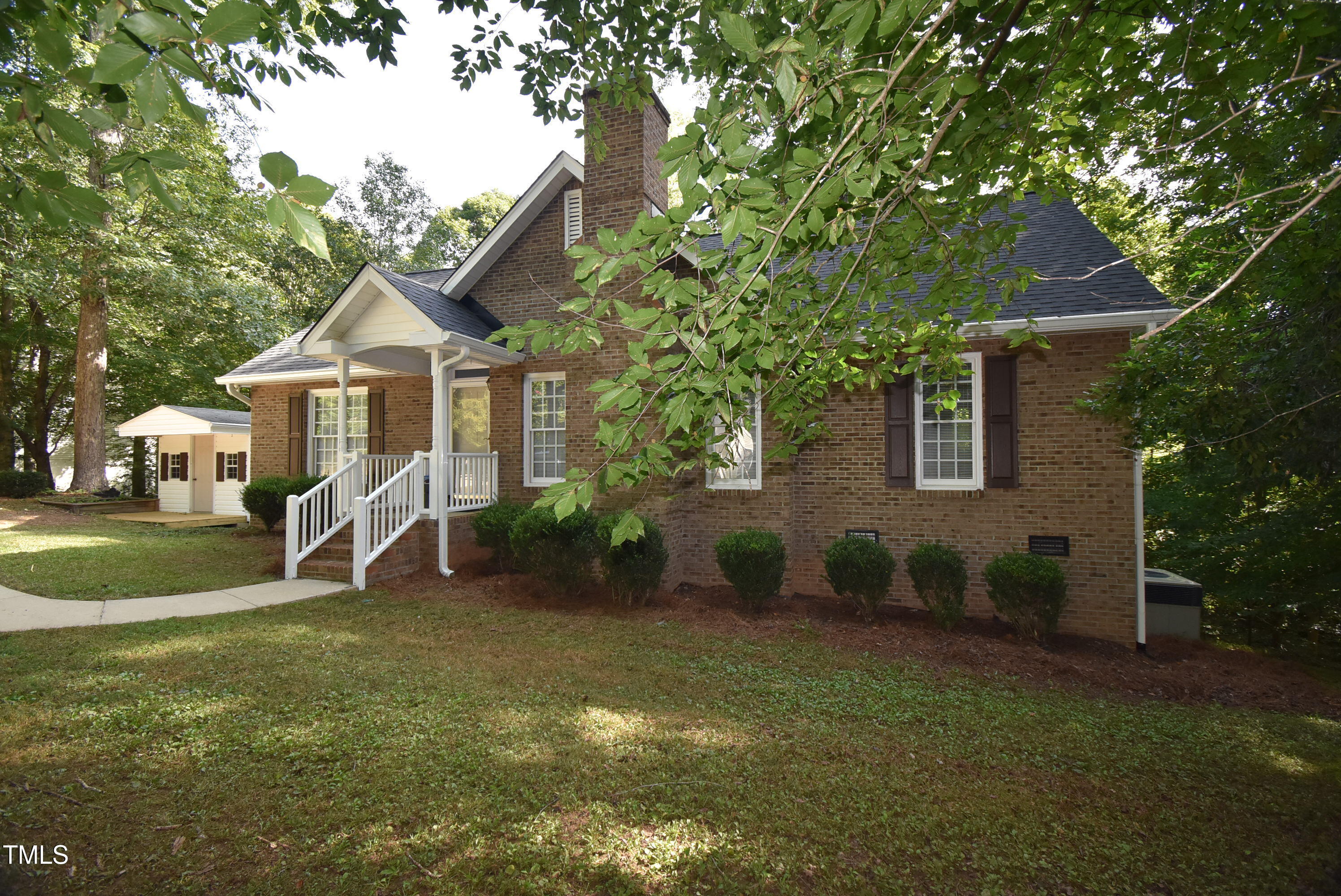 205 Fox Run Road Property Photo 1
