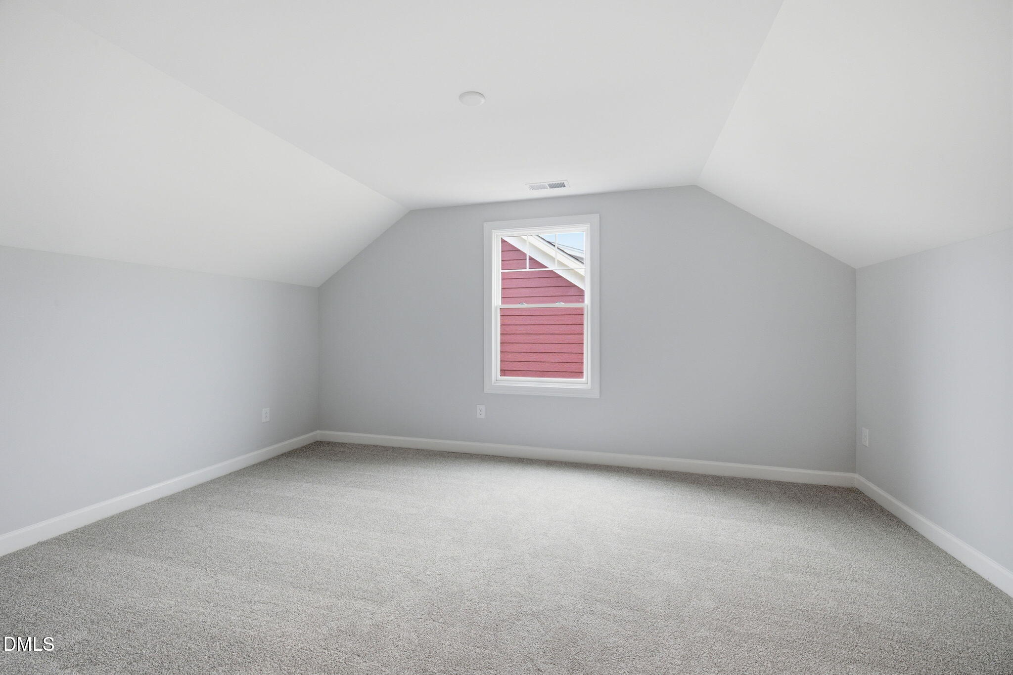 1136 Salford Court Property Photo 27