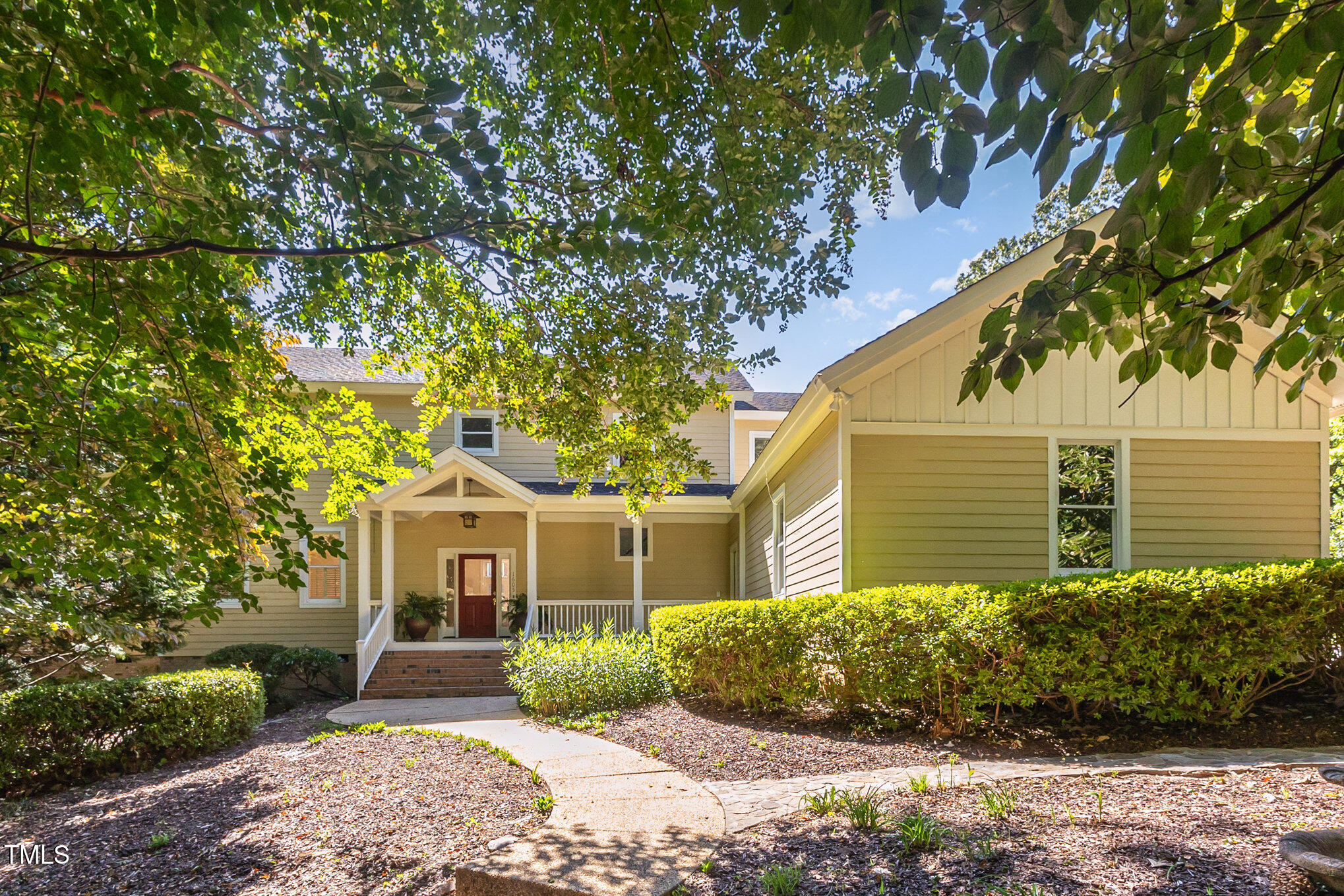 1605 Park Drive Property Photo 1