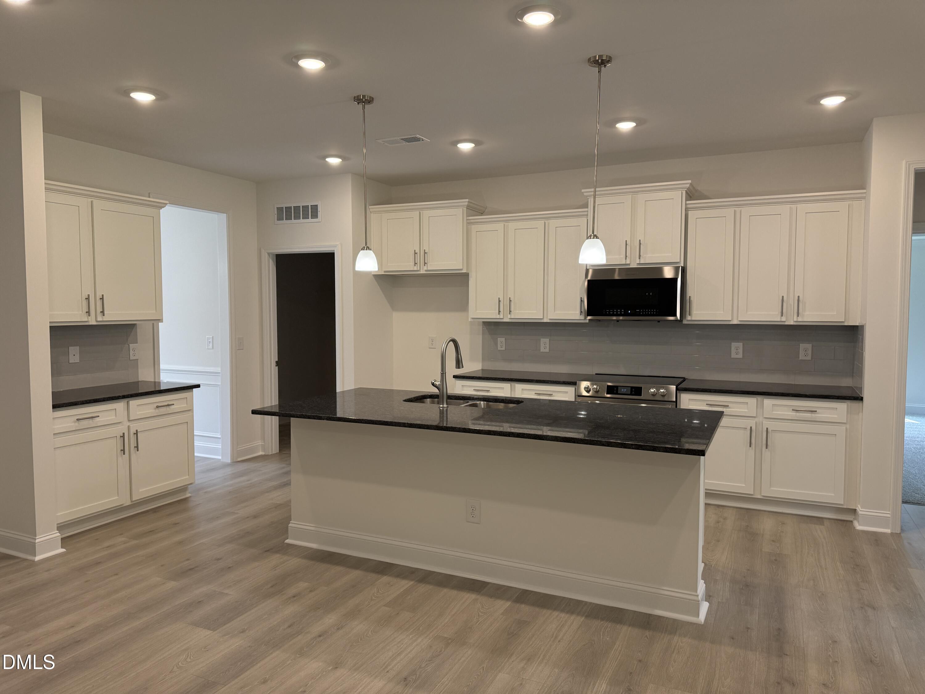 30 Lemon Drop Lane Property Photo 8