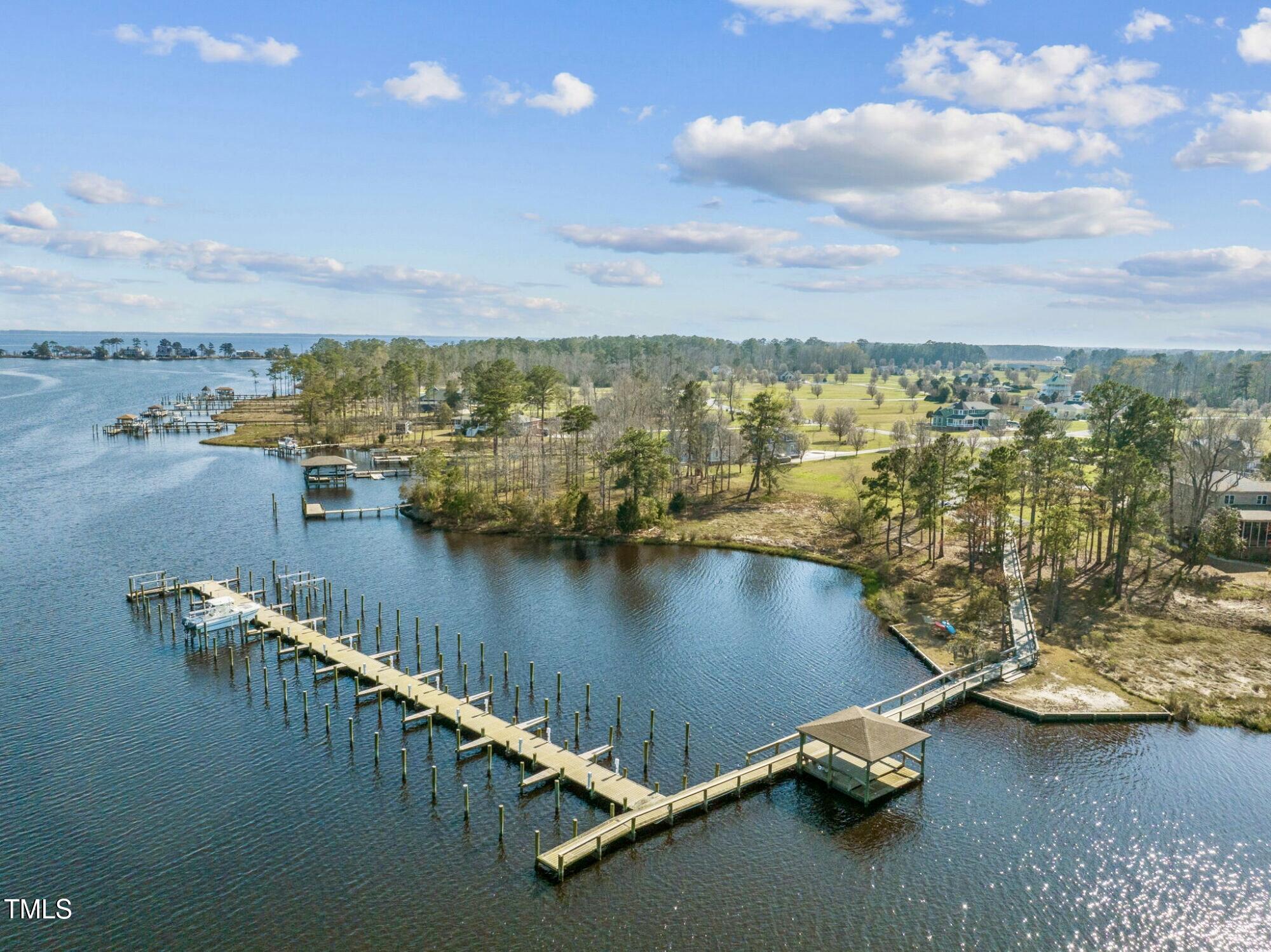 61 Edna Court Property Photo 2