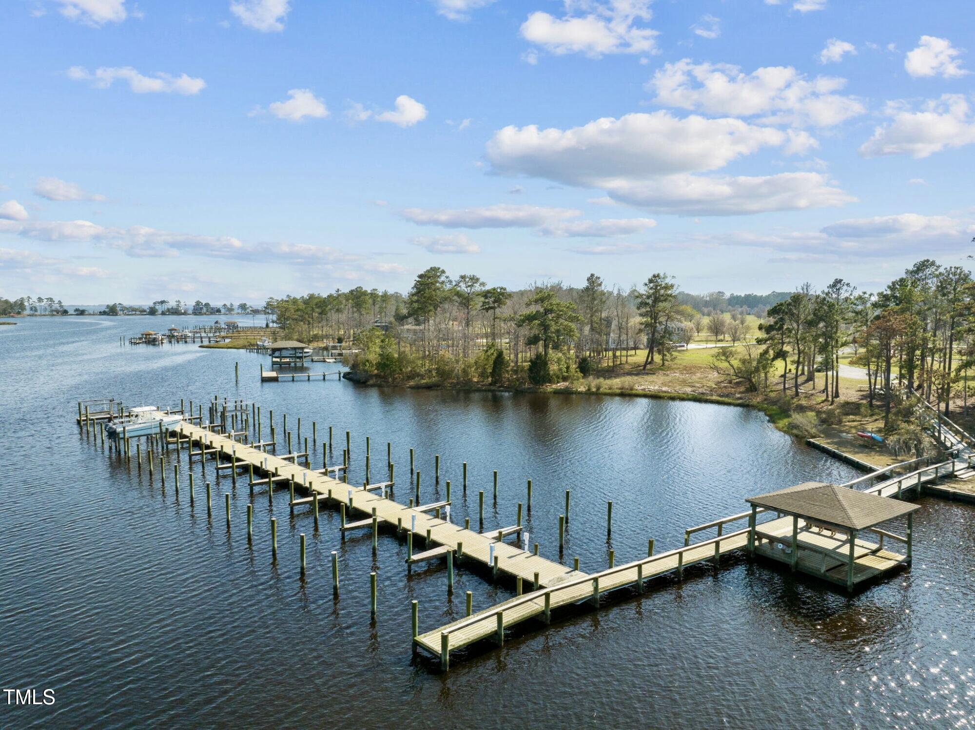 61 Edna Court Property Photo 7