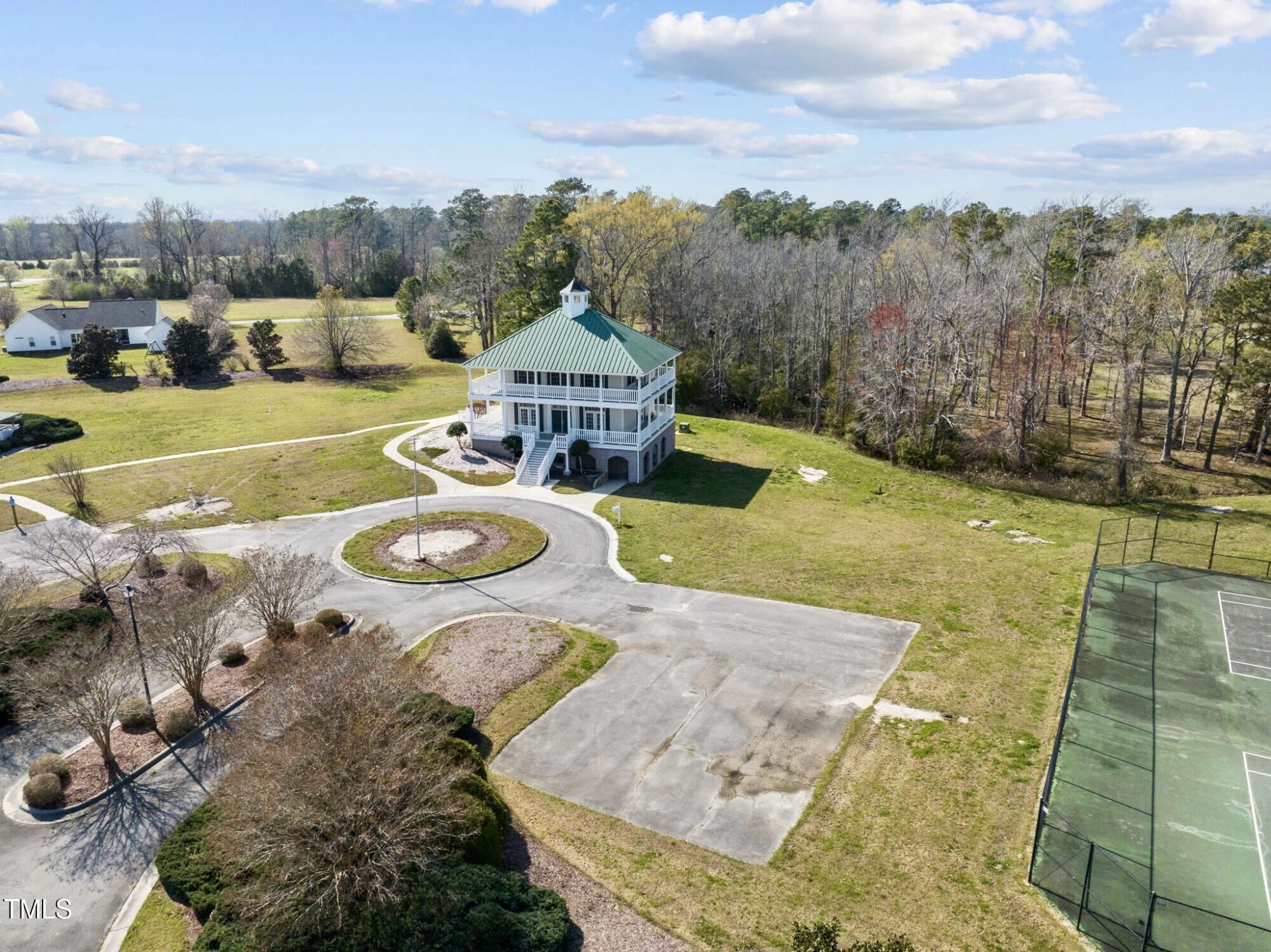 61 Edna Court Property Photo 9