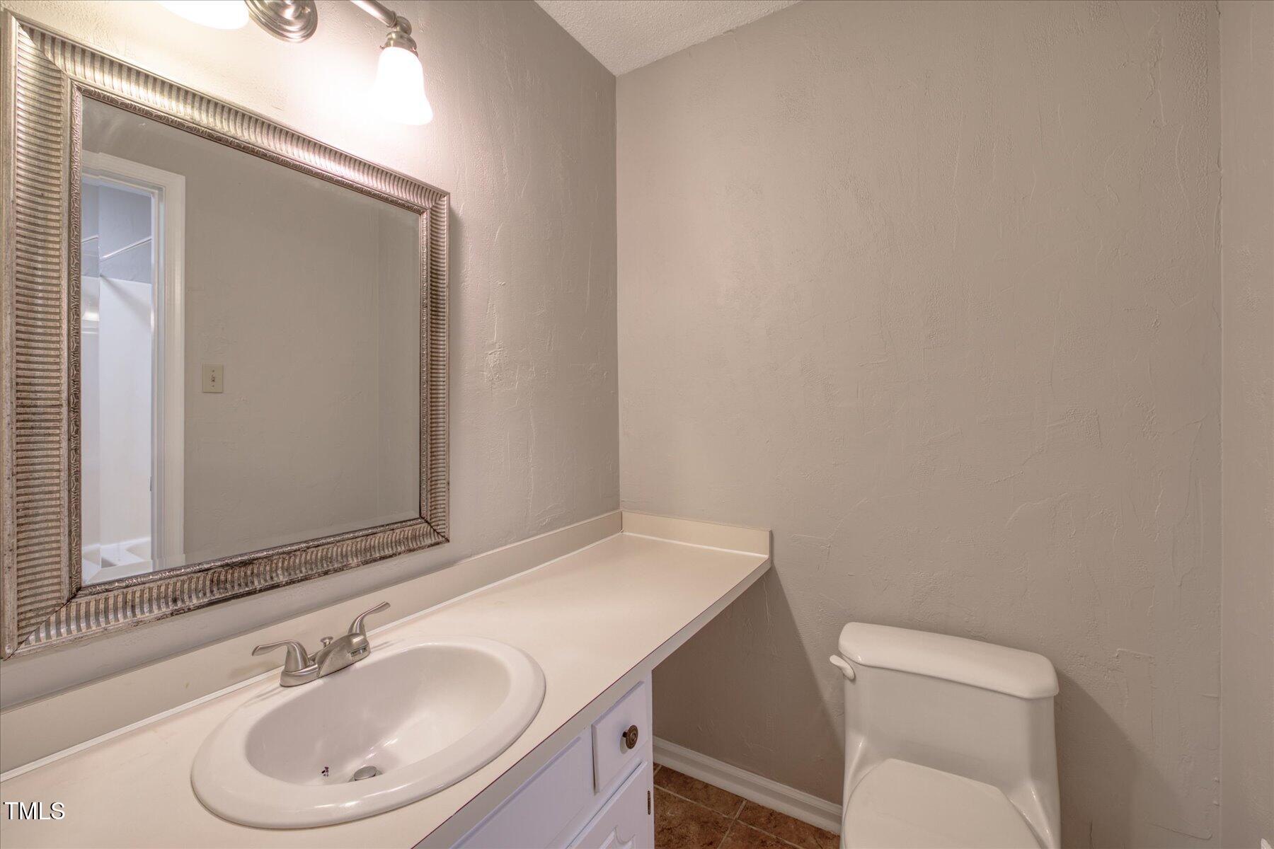 225 Twin Oaks Place Property Photo 38