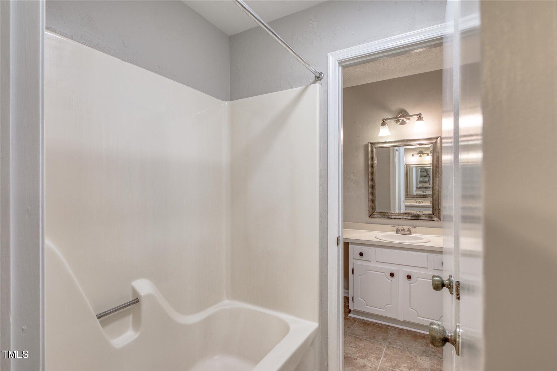 225 Twin Oaks Place Property Photo 41