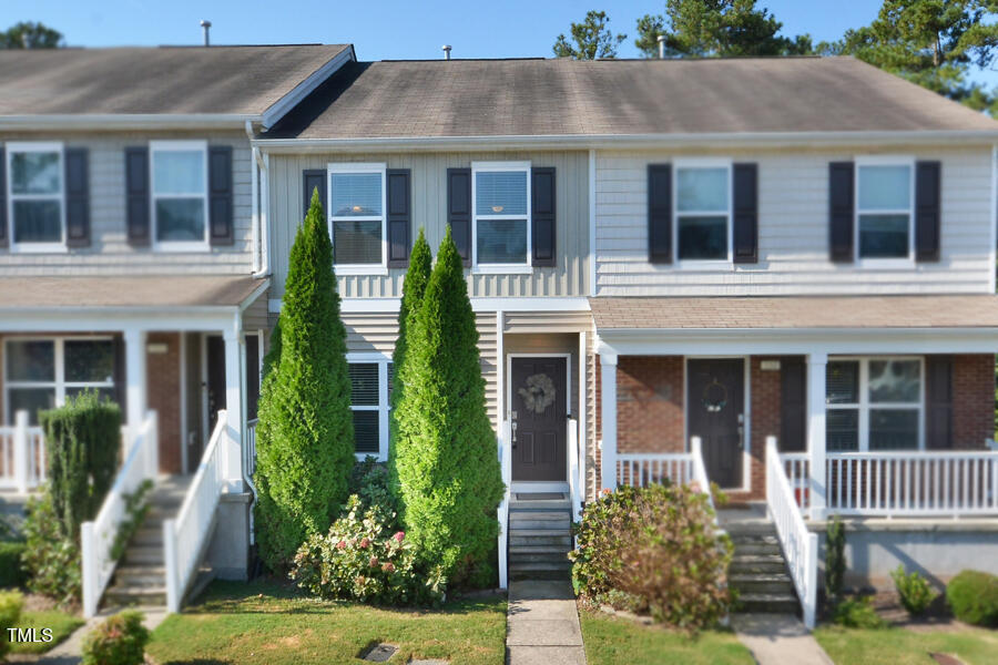 100 Stratford Lakes Drive # 112 Property Photo 1