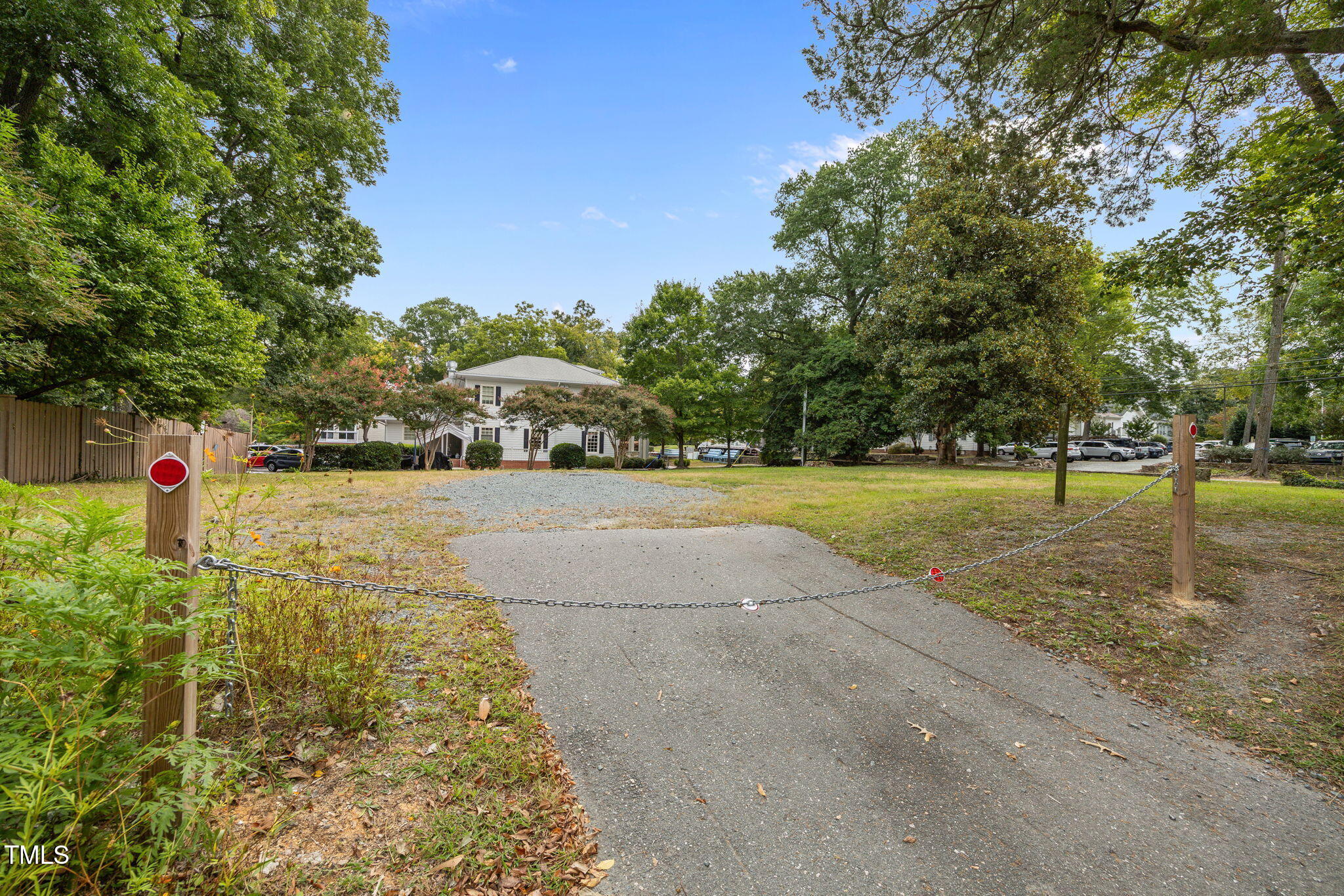 401 E Rosemary Street Property Photo 5