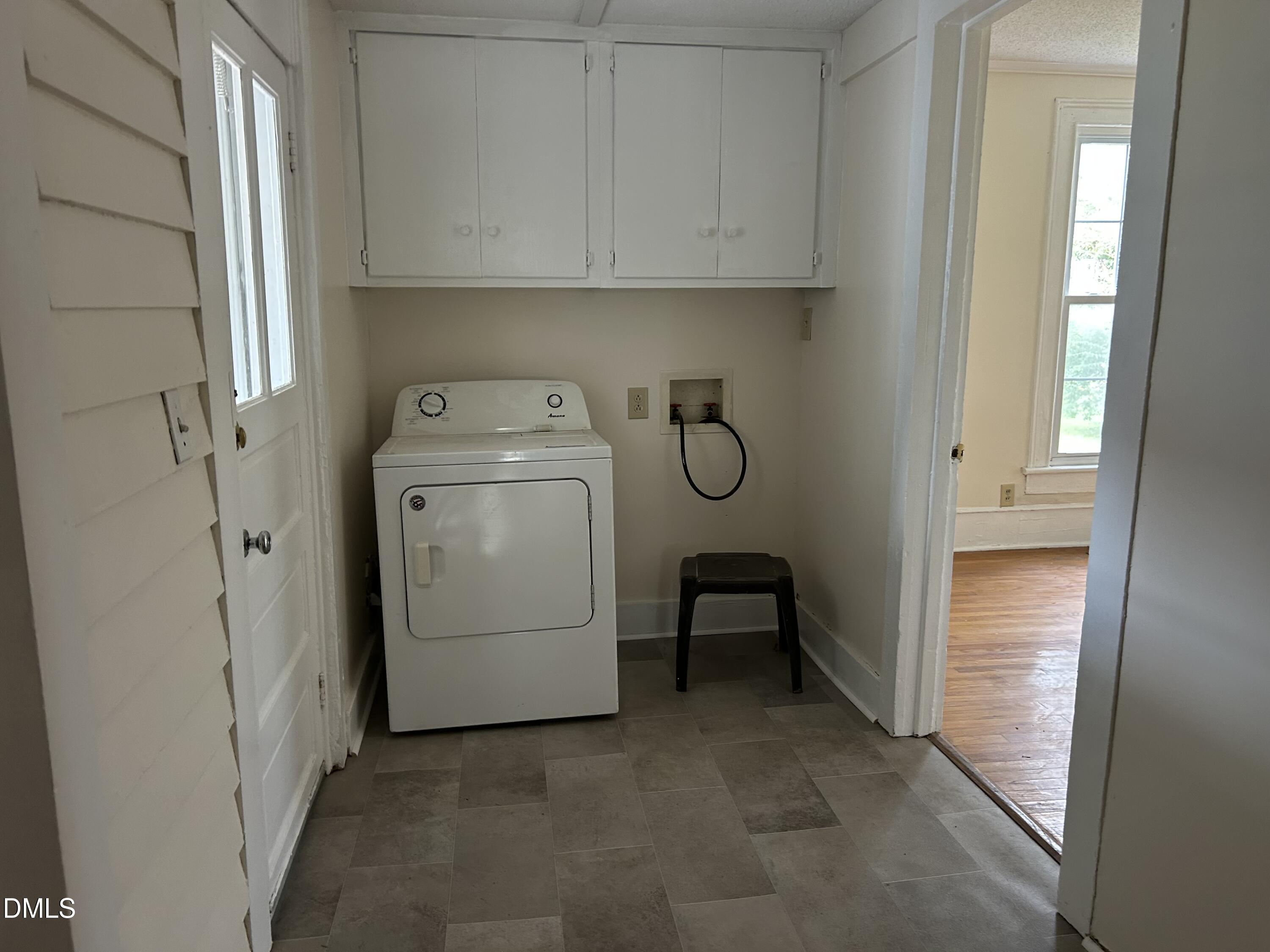 209 E Harnett Street Property Photo 15