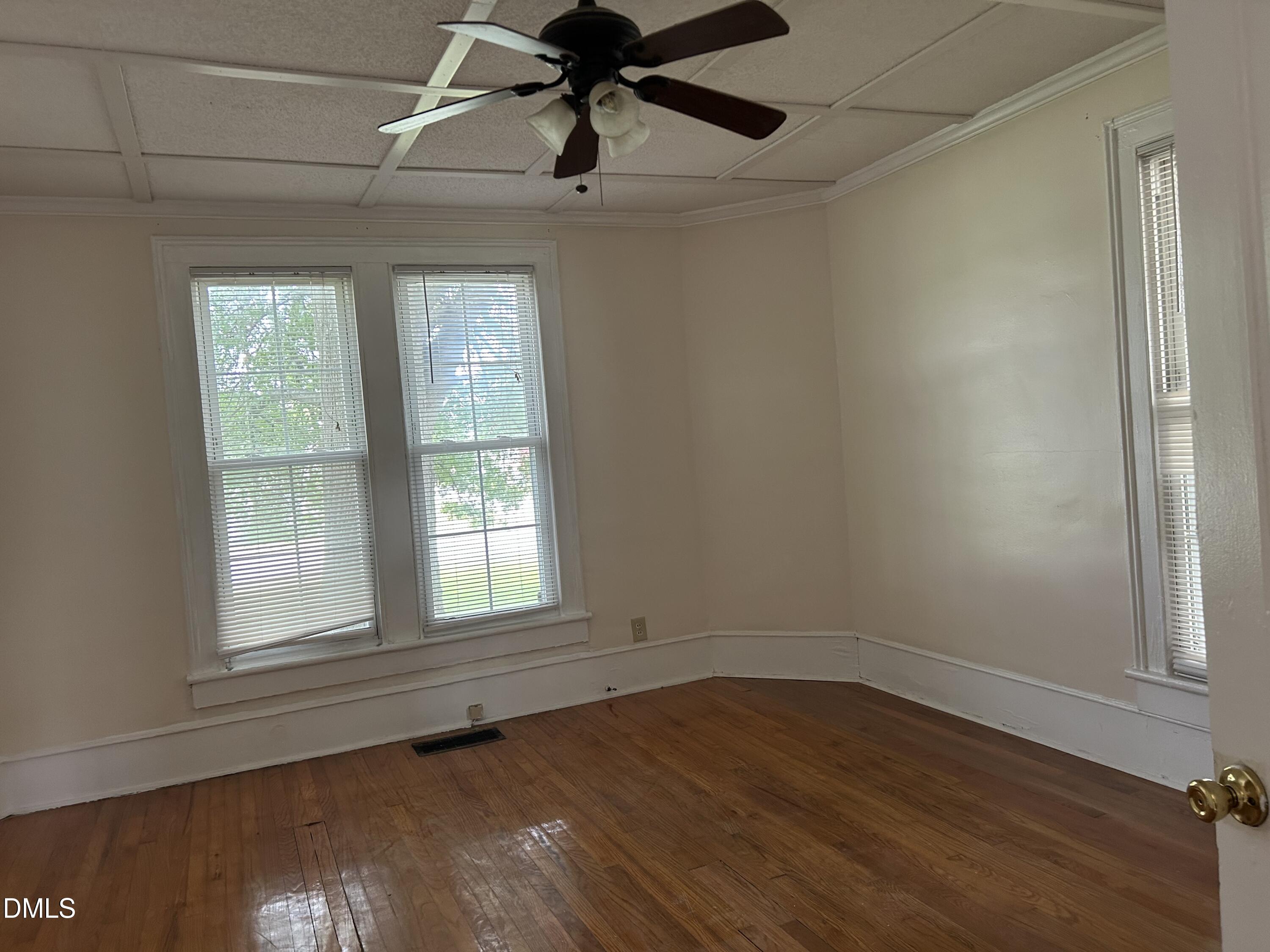 209 E Harnett Street Property Photo 19