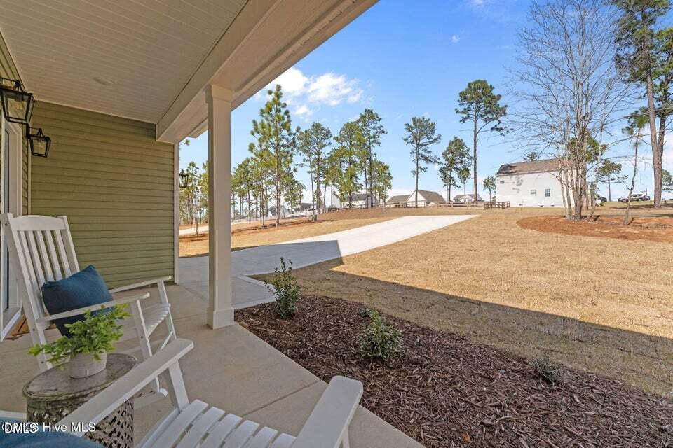1001 Ivory Lane Property Photo 2