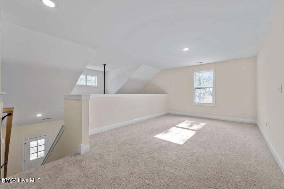 1001 Ivory Lane Property Photo 16