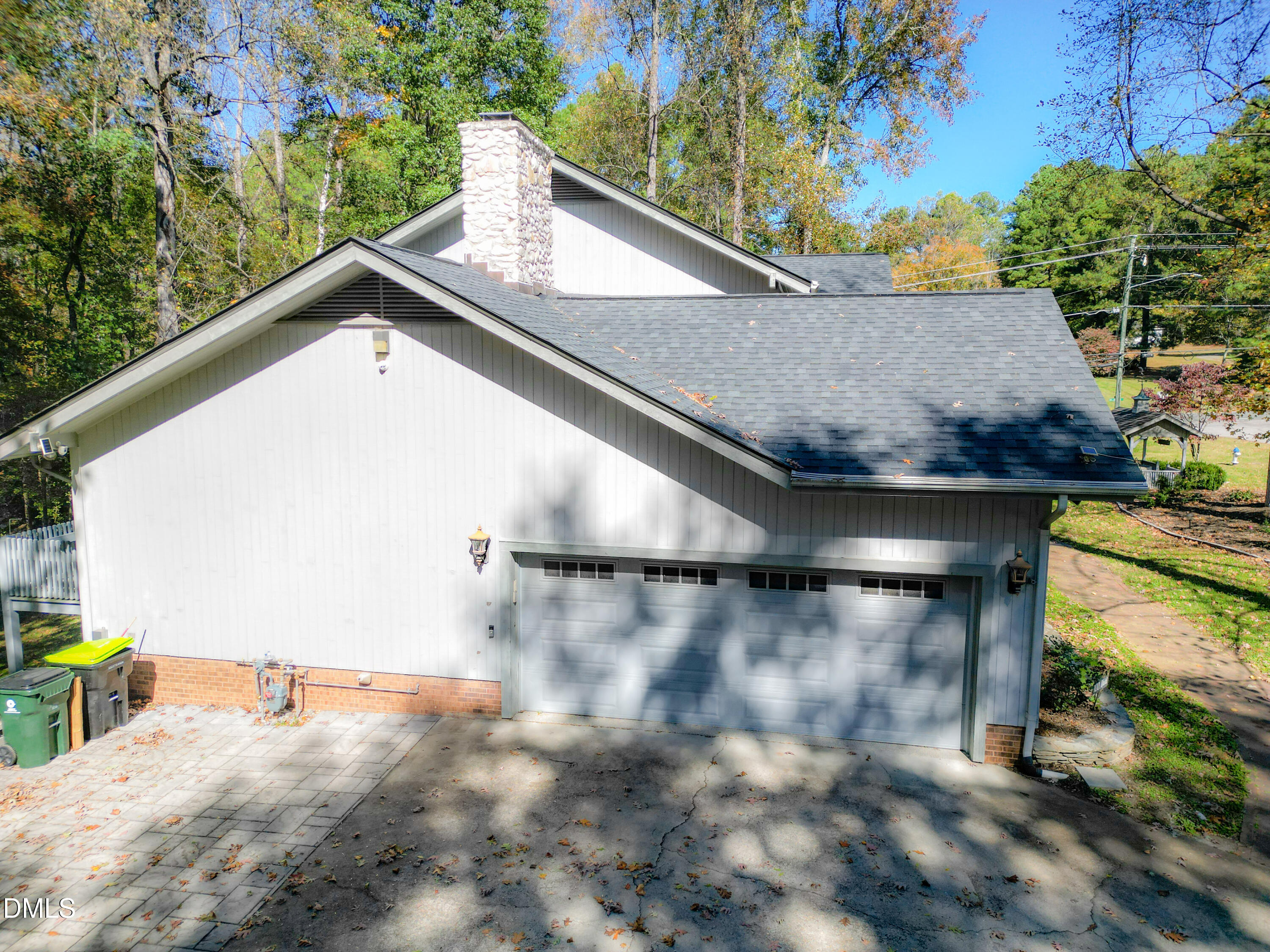 100 Maluli Drive Property Photo 4
