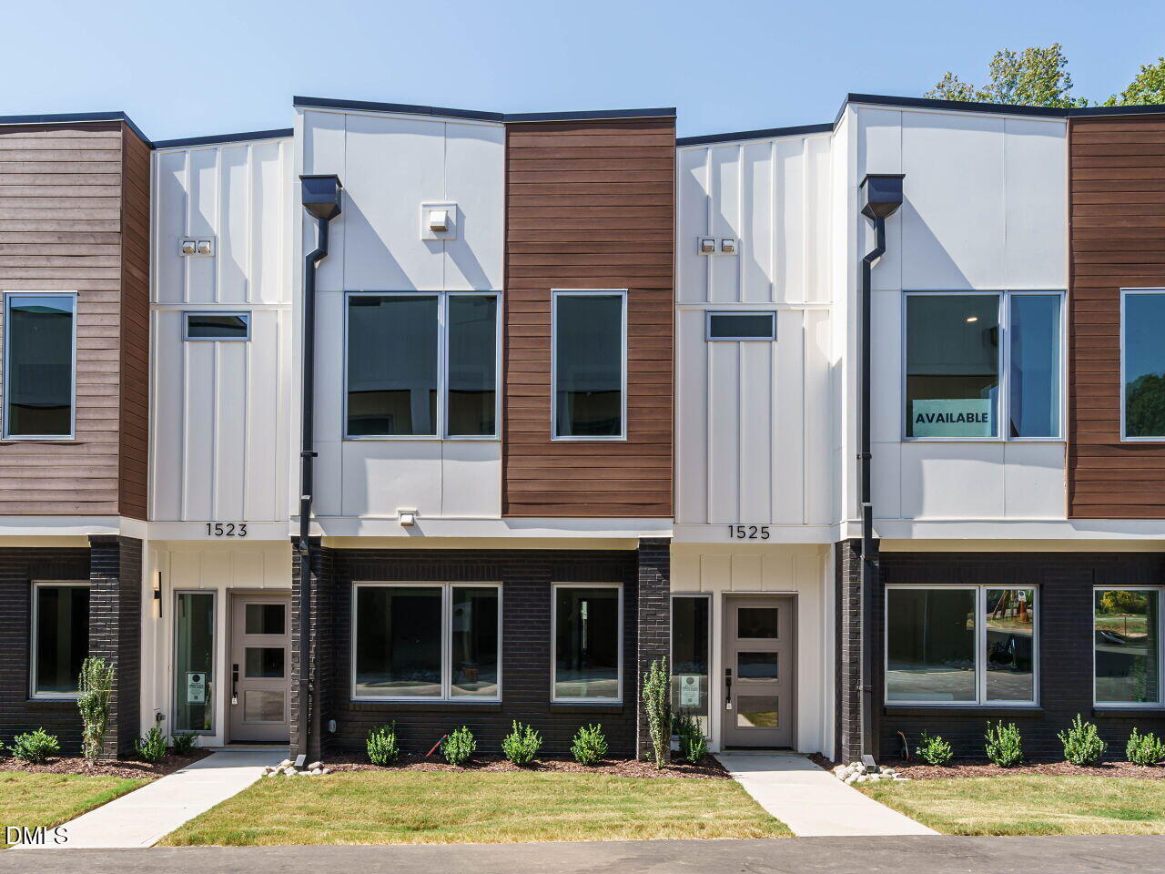 1525 Urban Trace Lane Property Photo 1