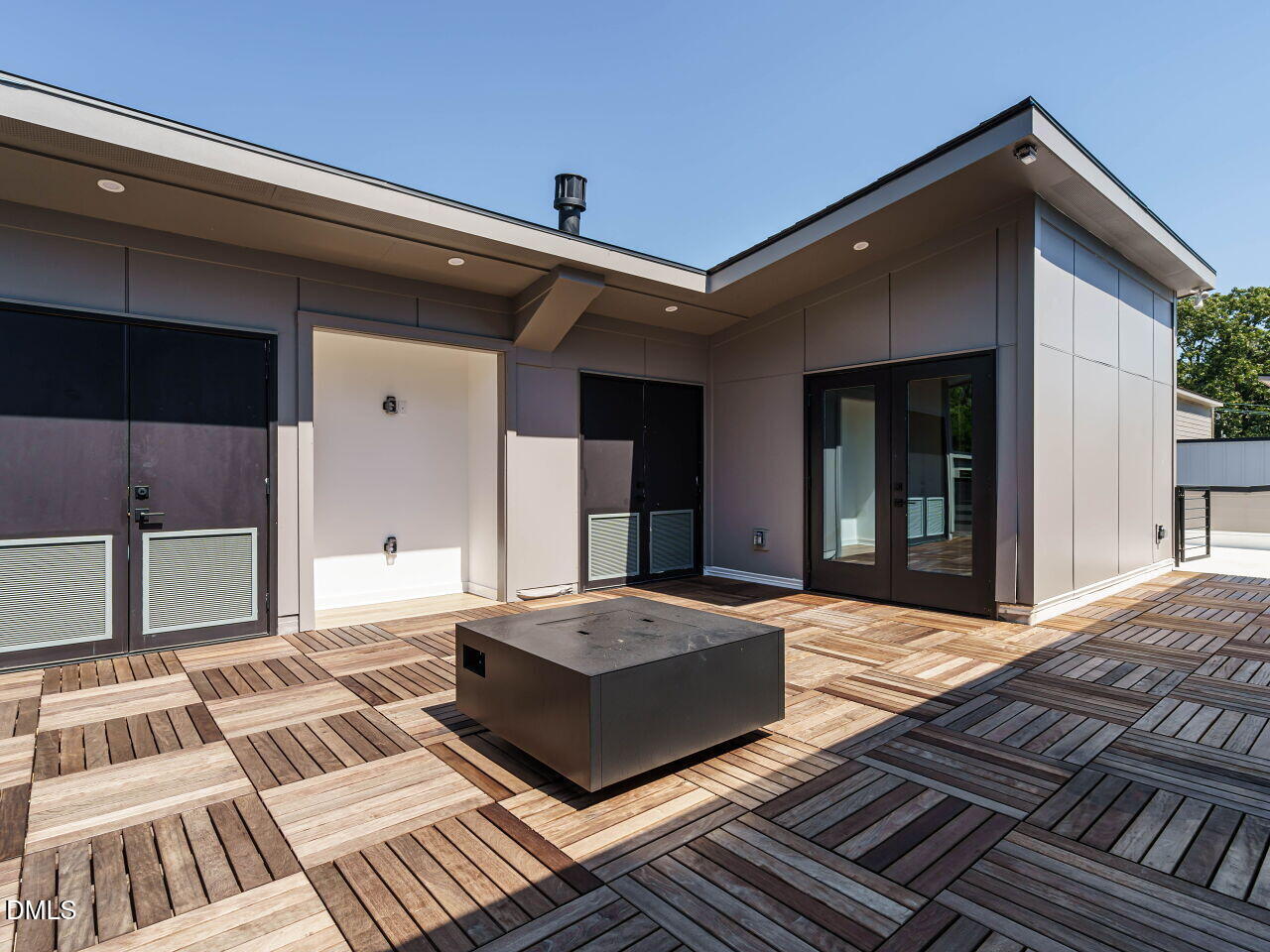 1525 Urban Trace Lane Property Photo 3