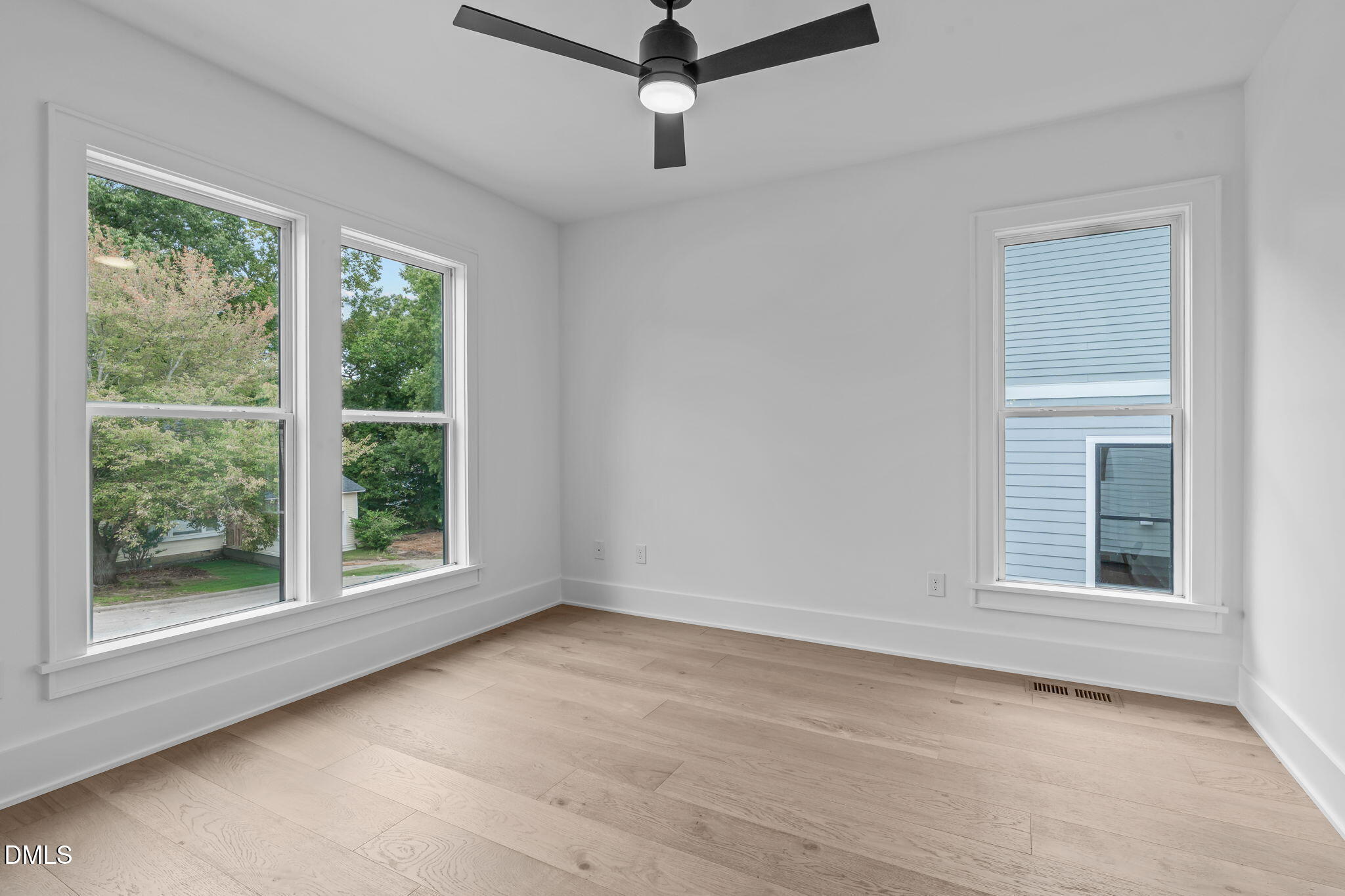 1012 Addison Place Property Photo 6