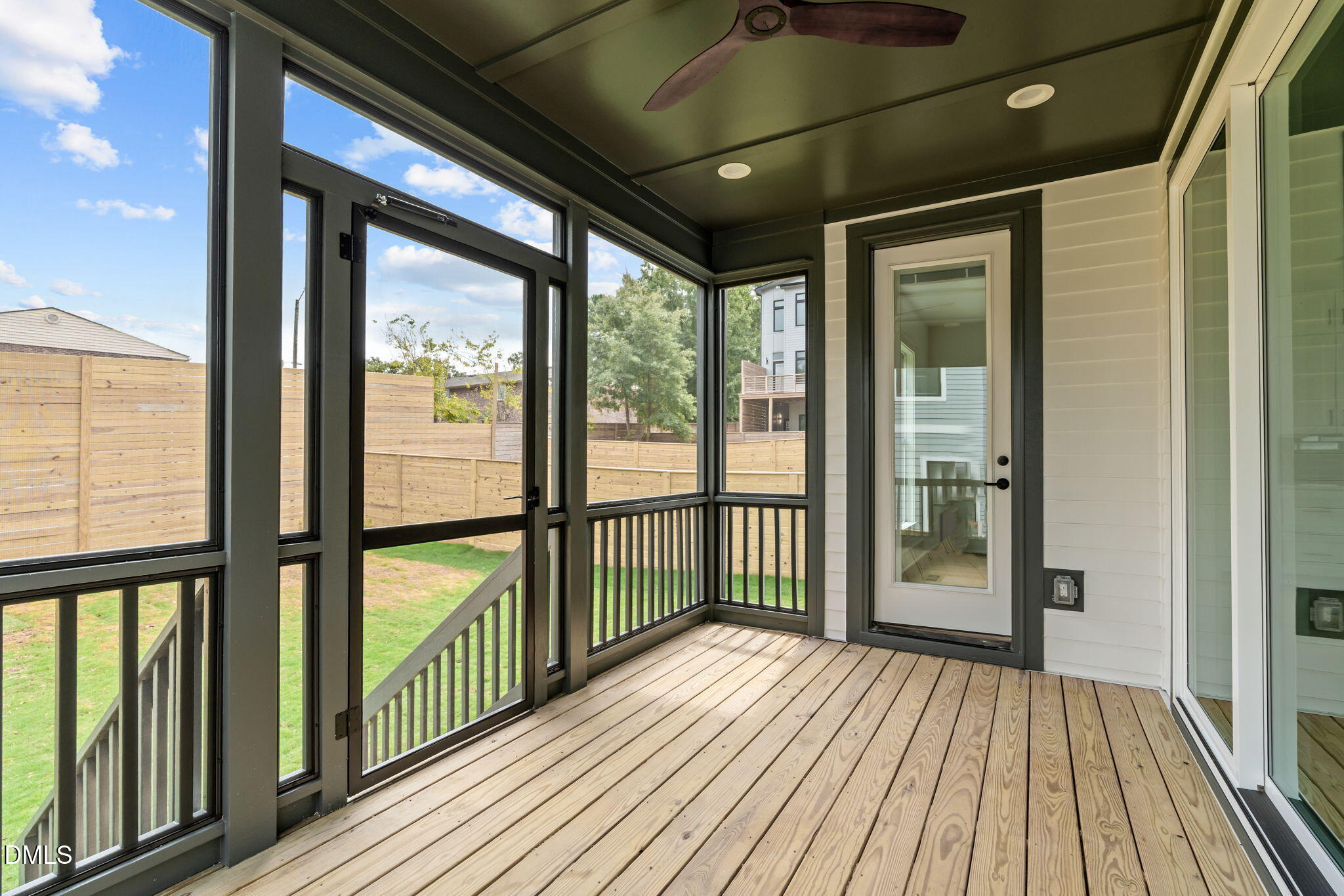 1012 Addison Place Property Photo 43