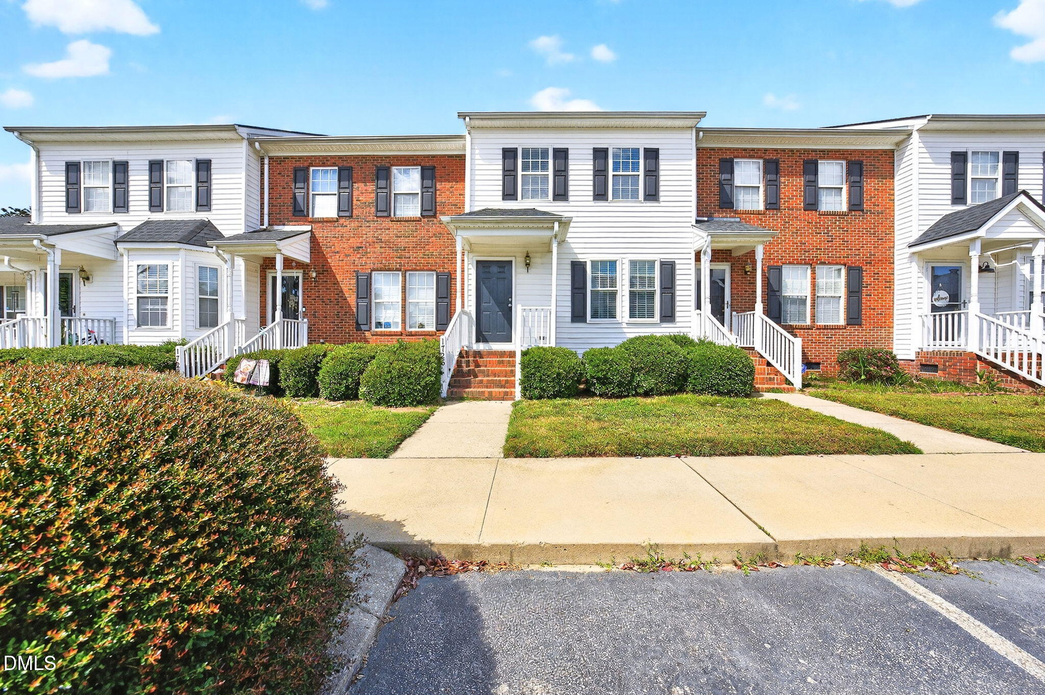 1726 Stroll Circle Property Photo 1