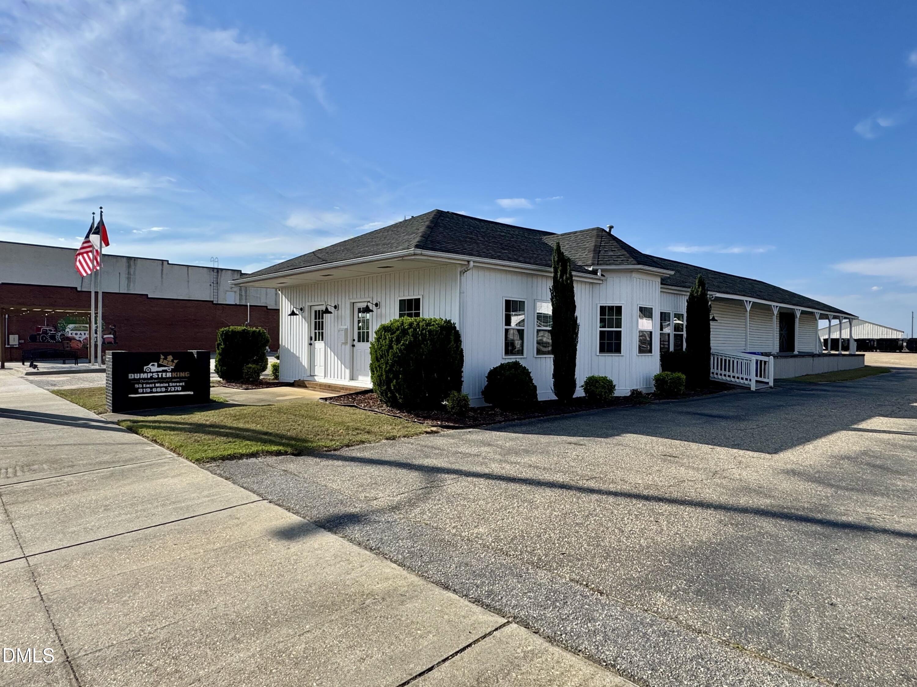 55 E Main Street Property Photo 1