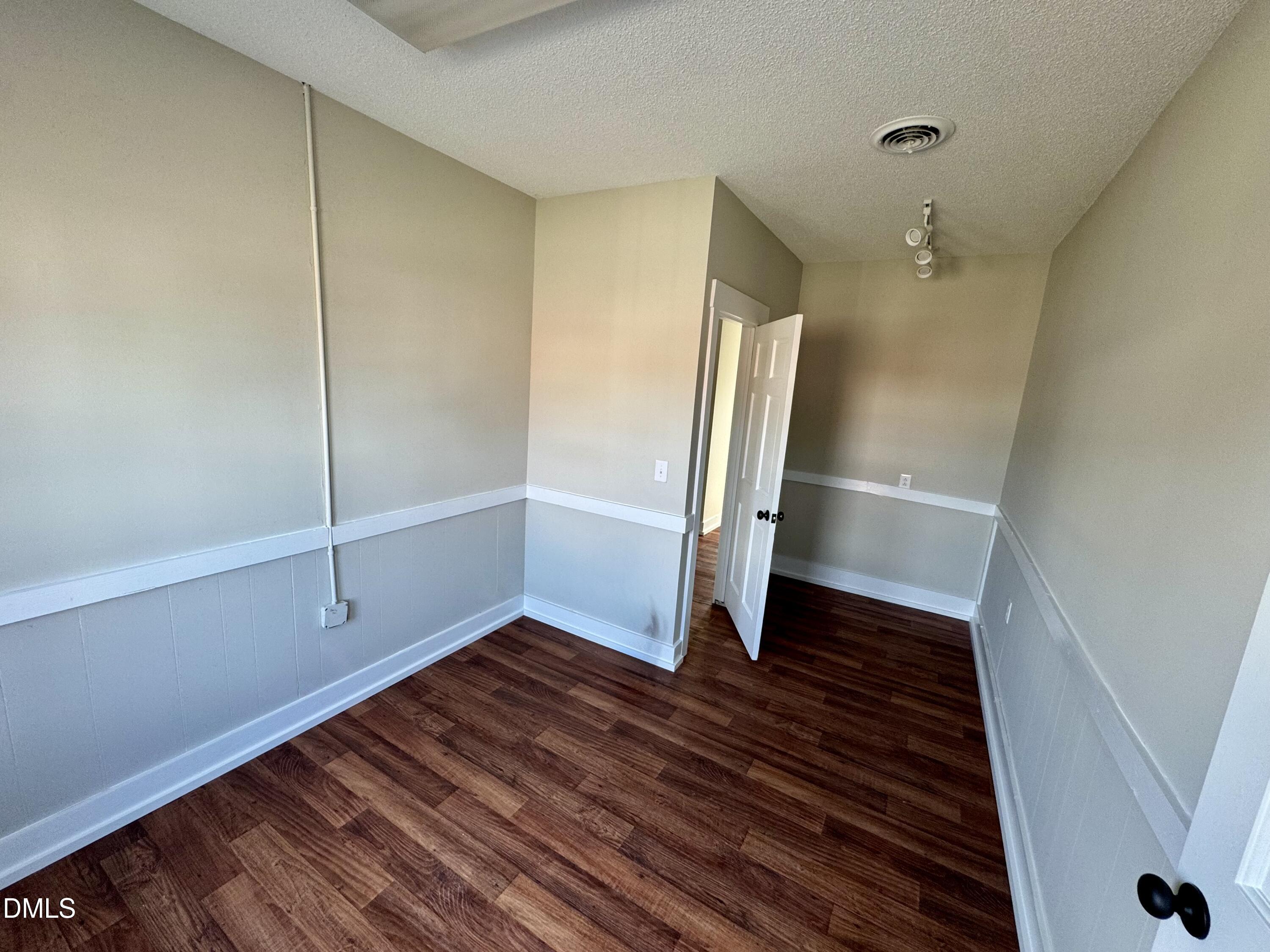 55 E Main Street Property Photo 8