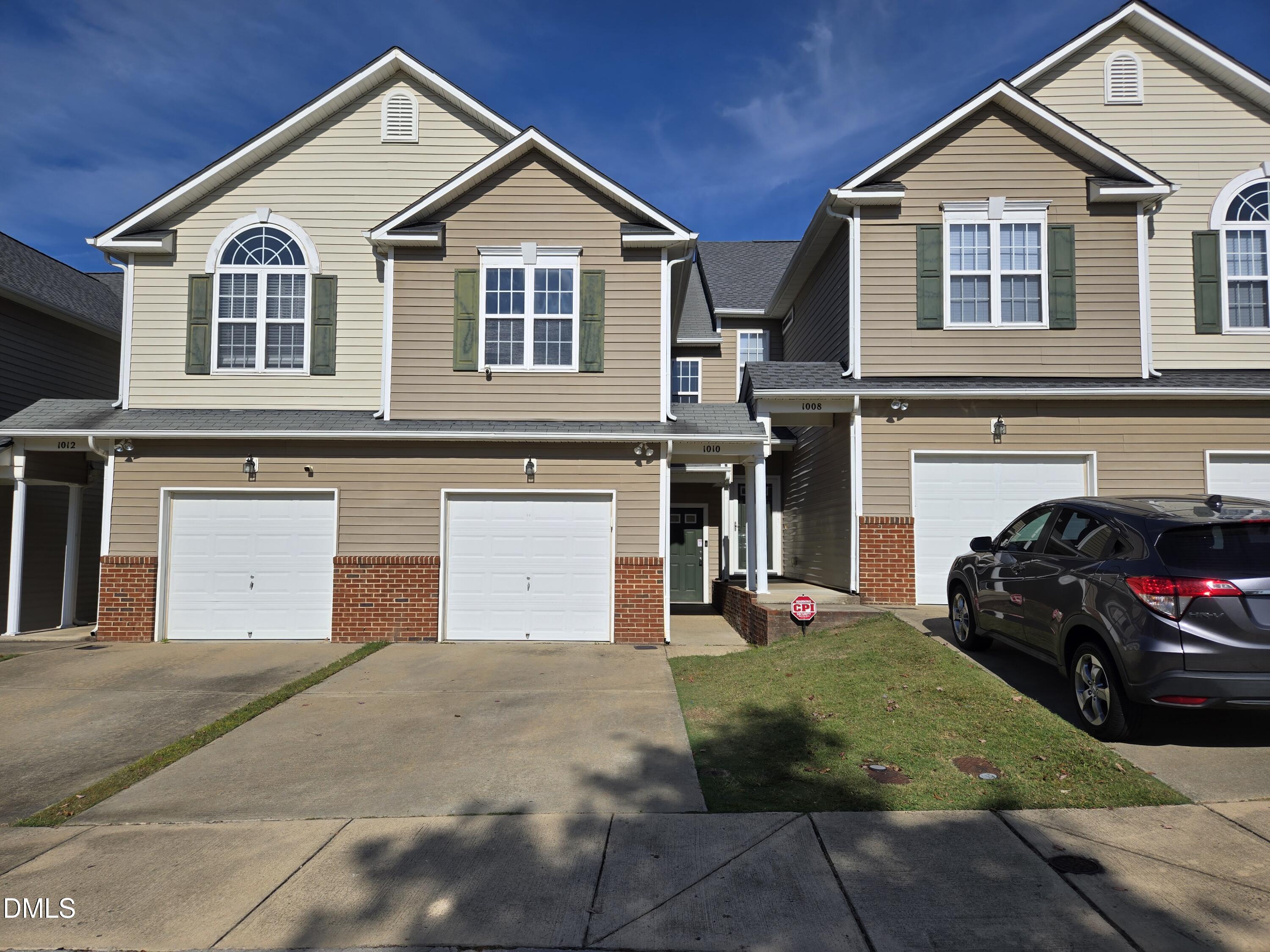 1010 Hadel Place Property Photo 1