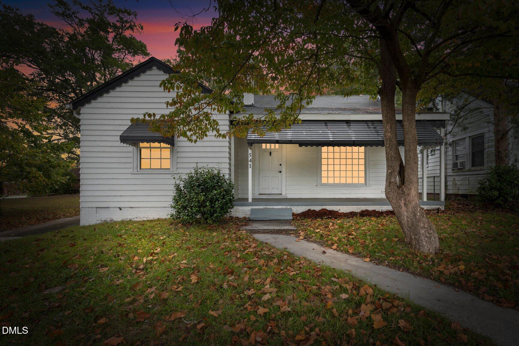 541 N Daughtry Street Property Photo 2