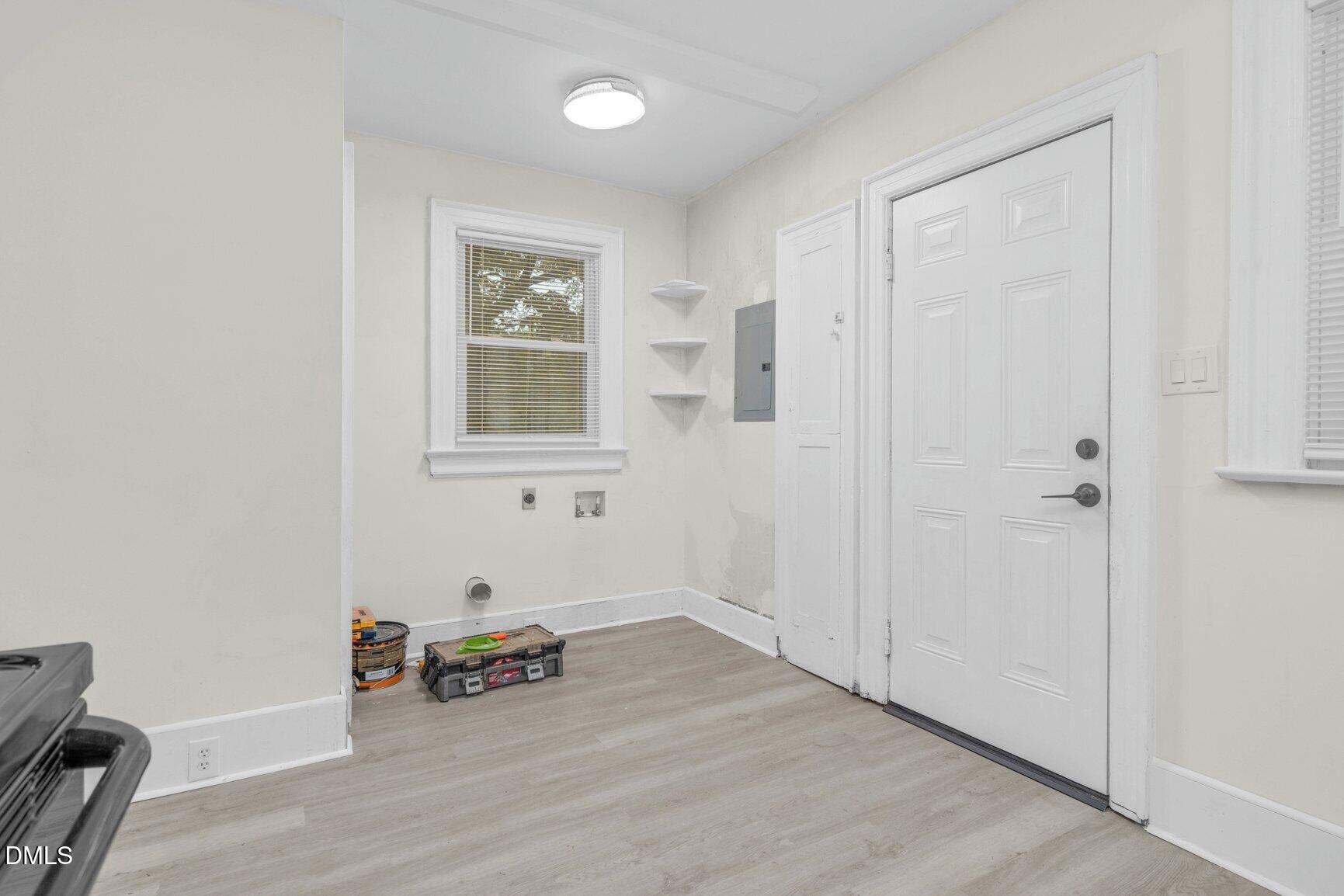 541 N Daughtry Street Property Photo 15