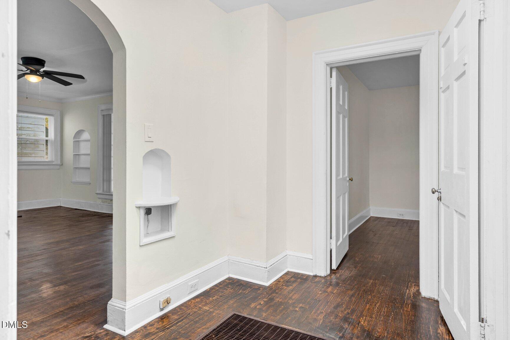 541 N Daughtry Street Property Photo 17