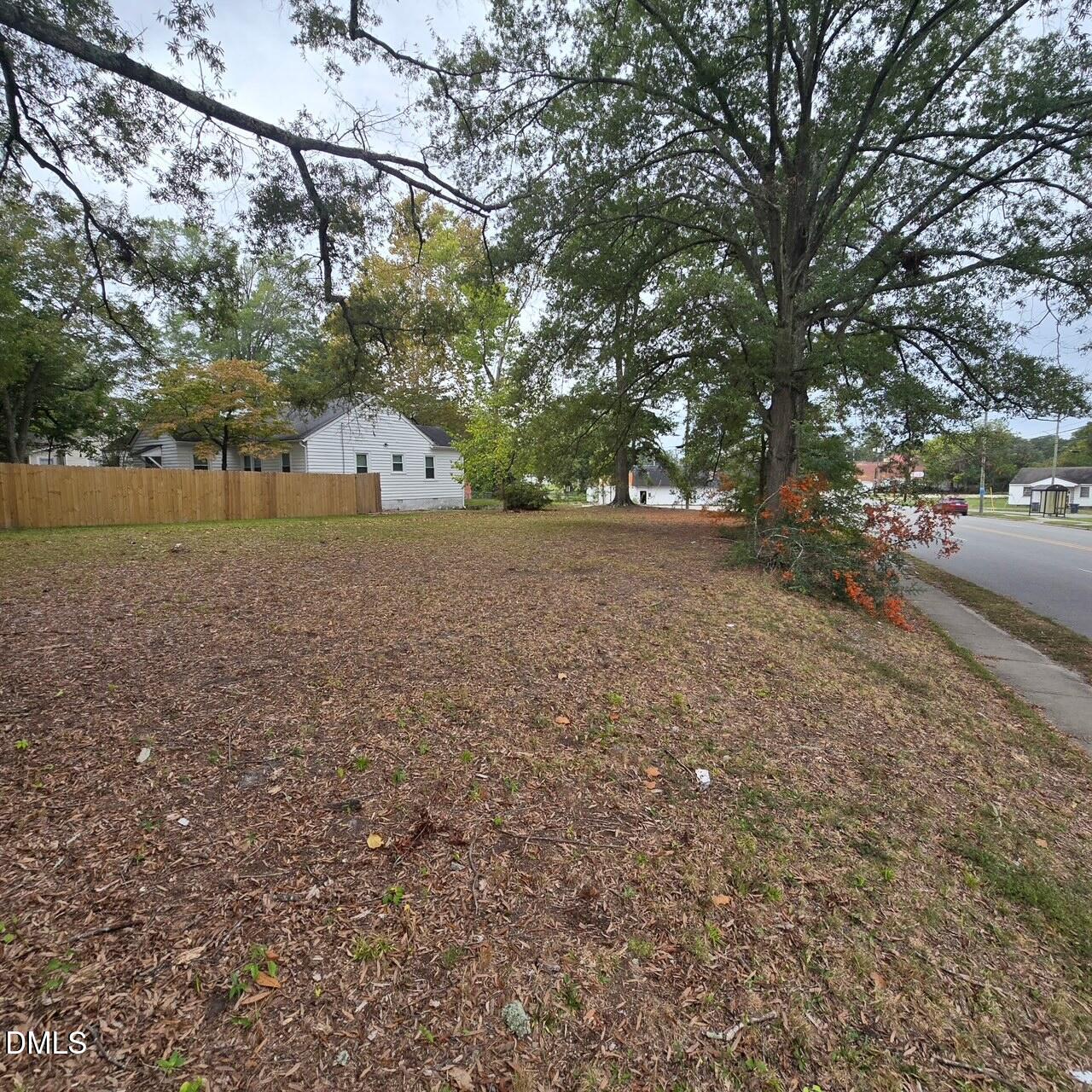 541 N Daughtry Street Property Photo 25