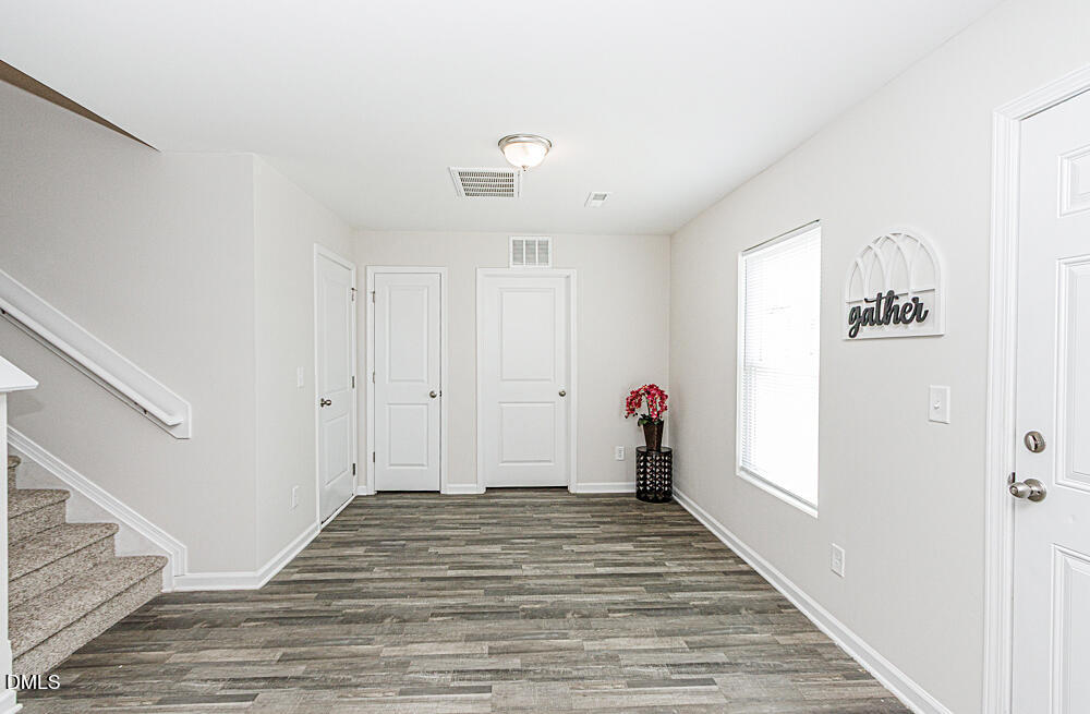1229 Fescue Road Property Photo 5