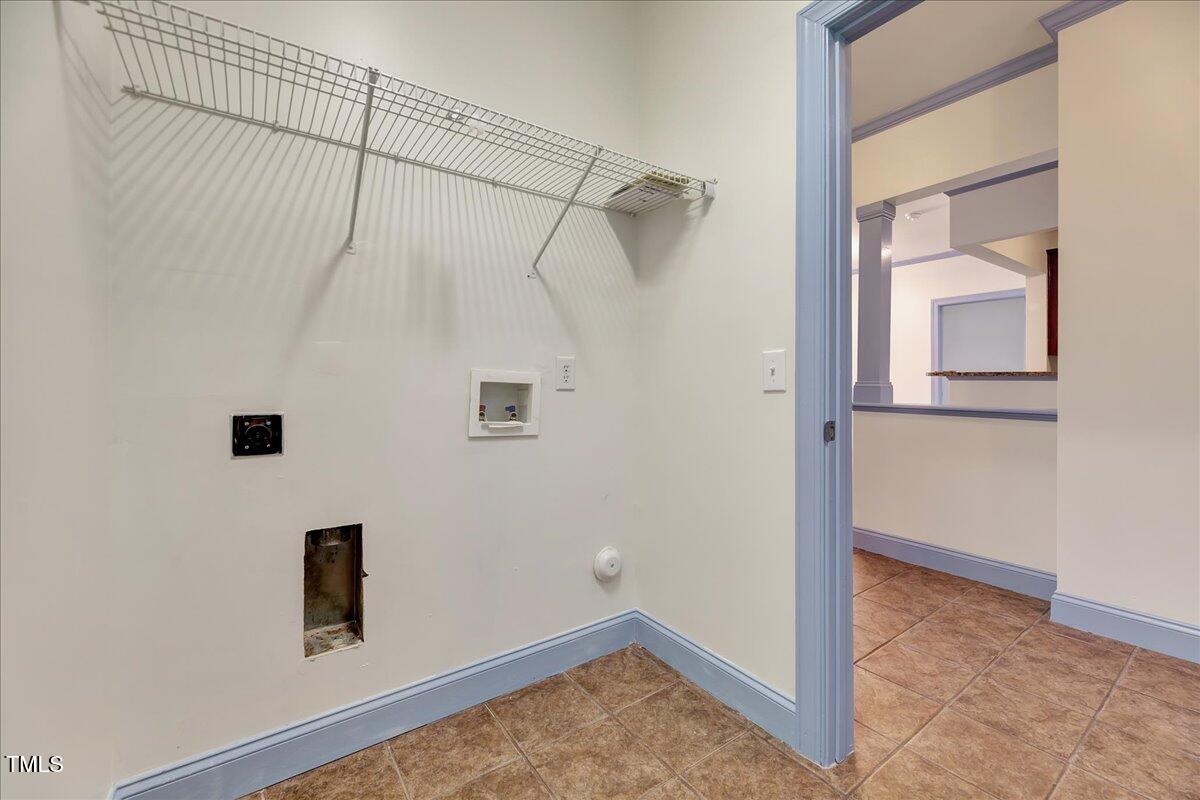 2810 Bedford Green Drive 201 Property Photo 11
