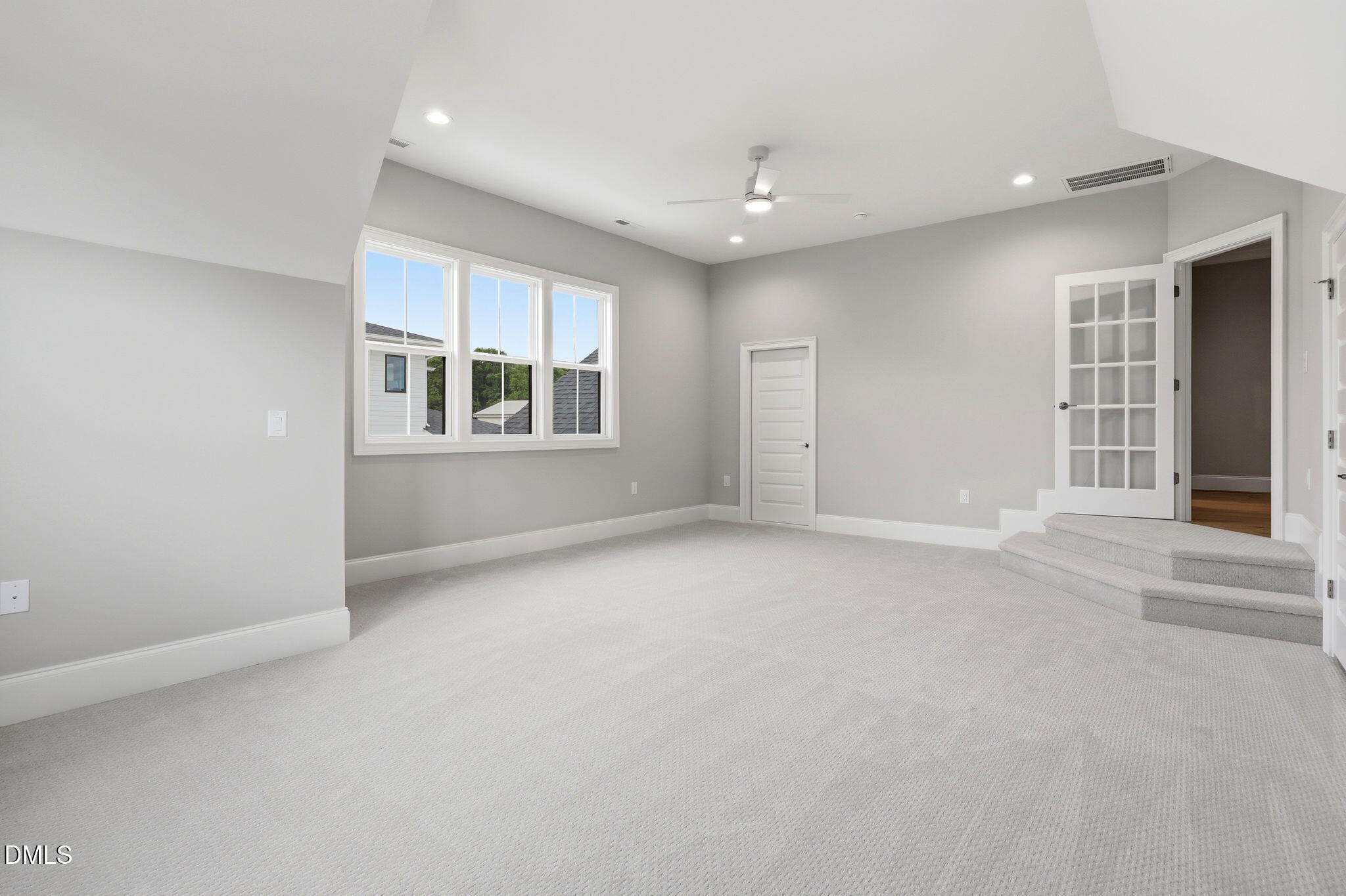 5852 Carriage Gate Drive Property Photo 38