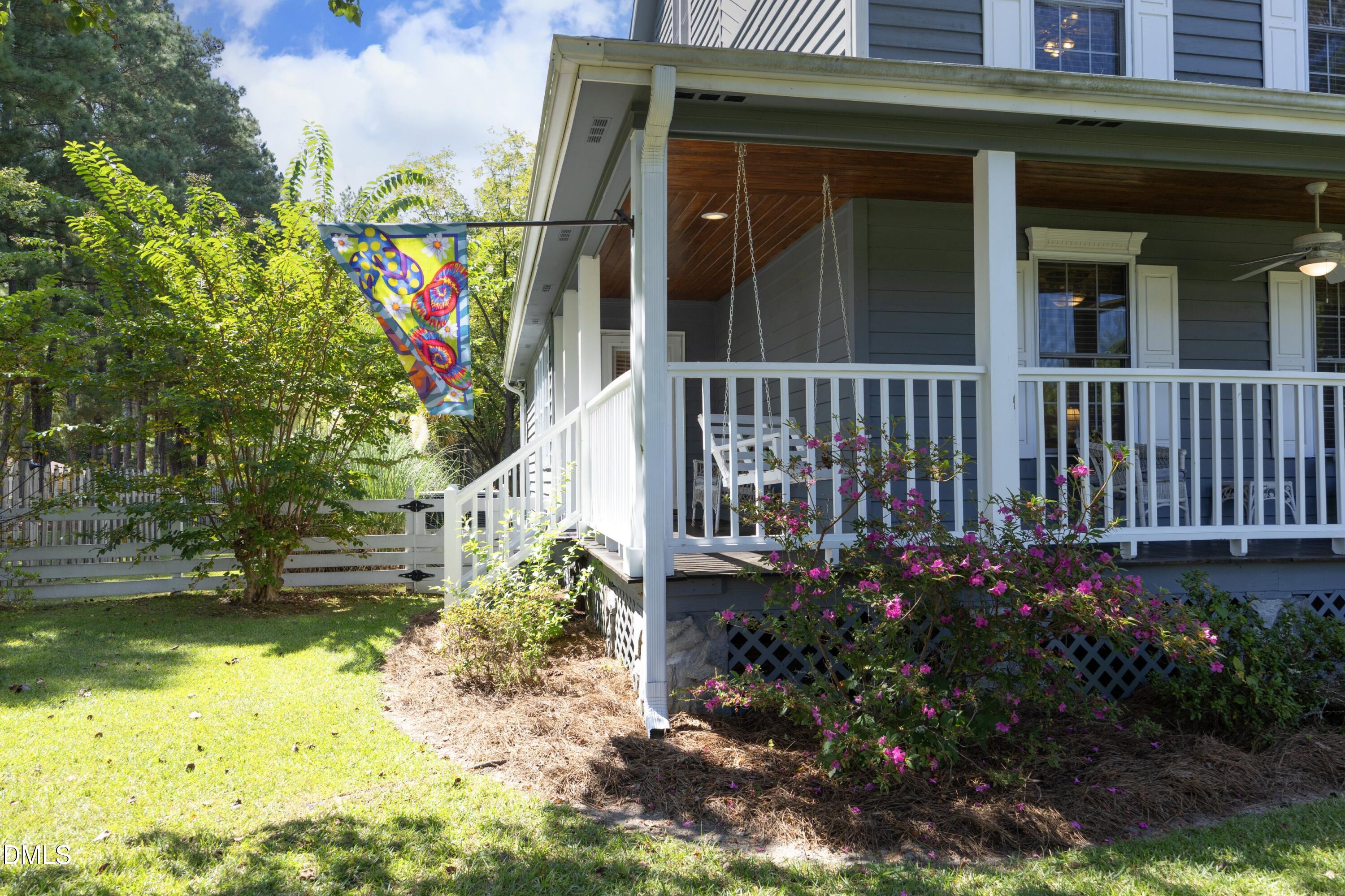 1746 Little Divine Road Property Photo 2