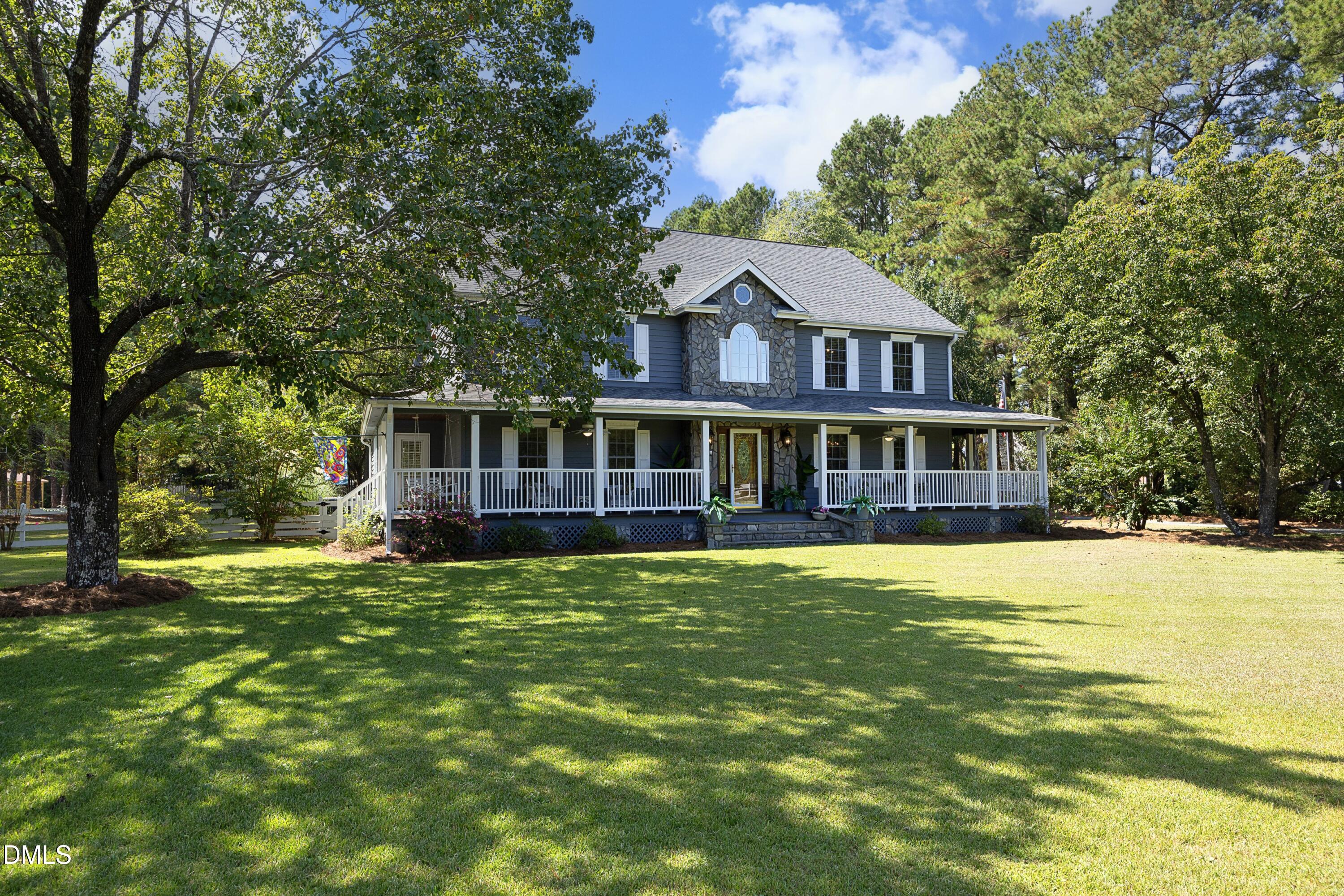 1746 Little Divine Road Property Photo 3